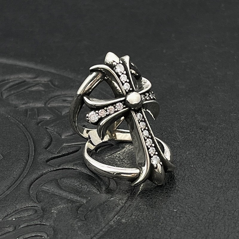 Ch**me He**ts cross cutout ring