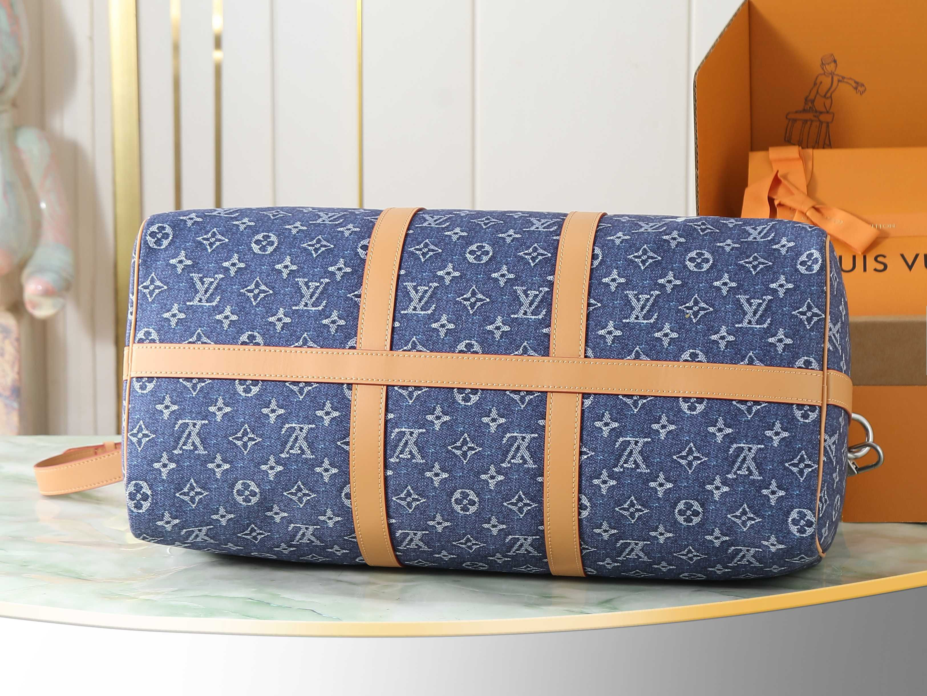 LV Keepall Bandoulière 50 M27781 50 x 29 x 23 cm