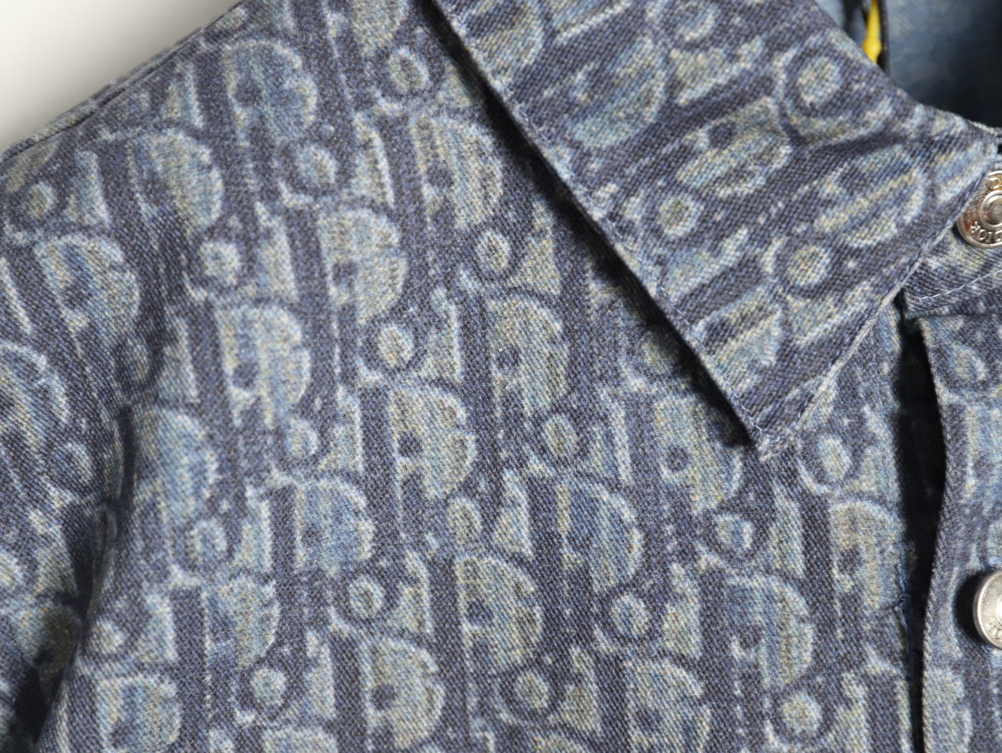 D*or short-sleeved shirts suit