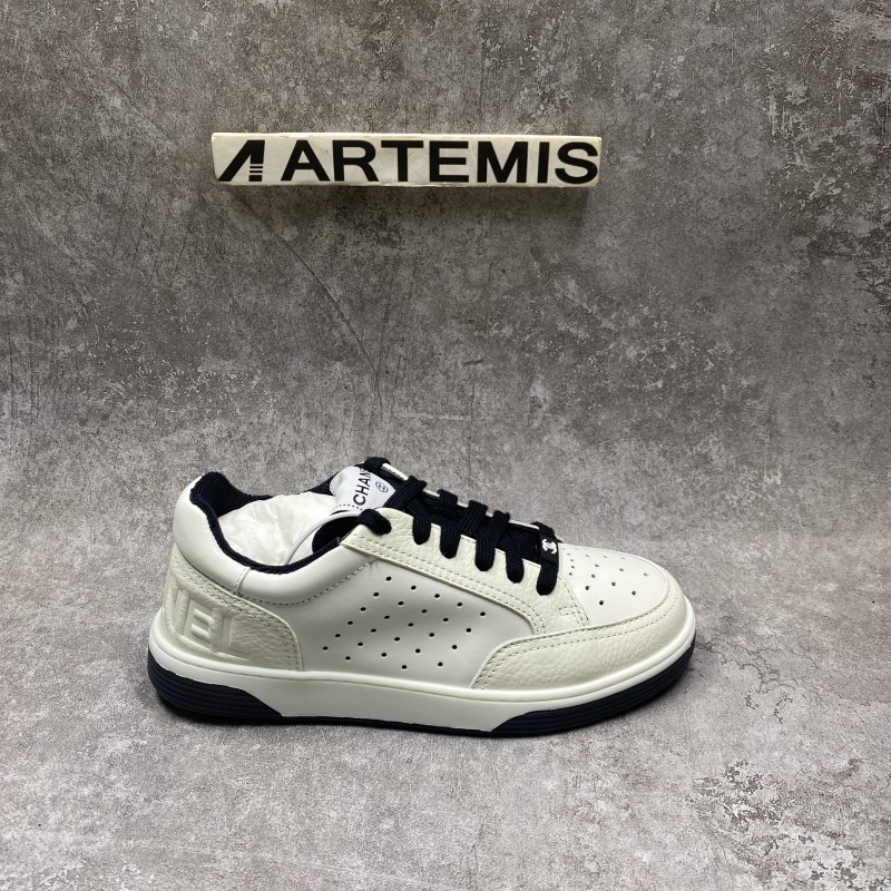 Ch*el 22p trainer white black