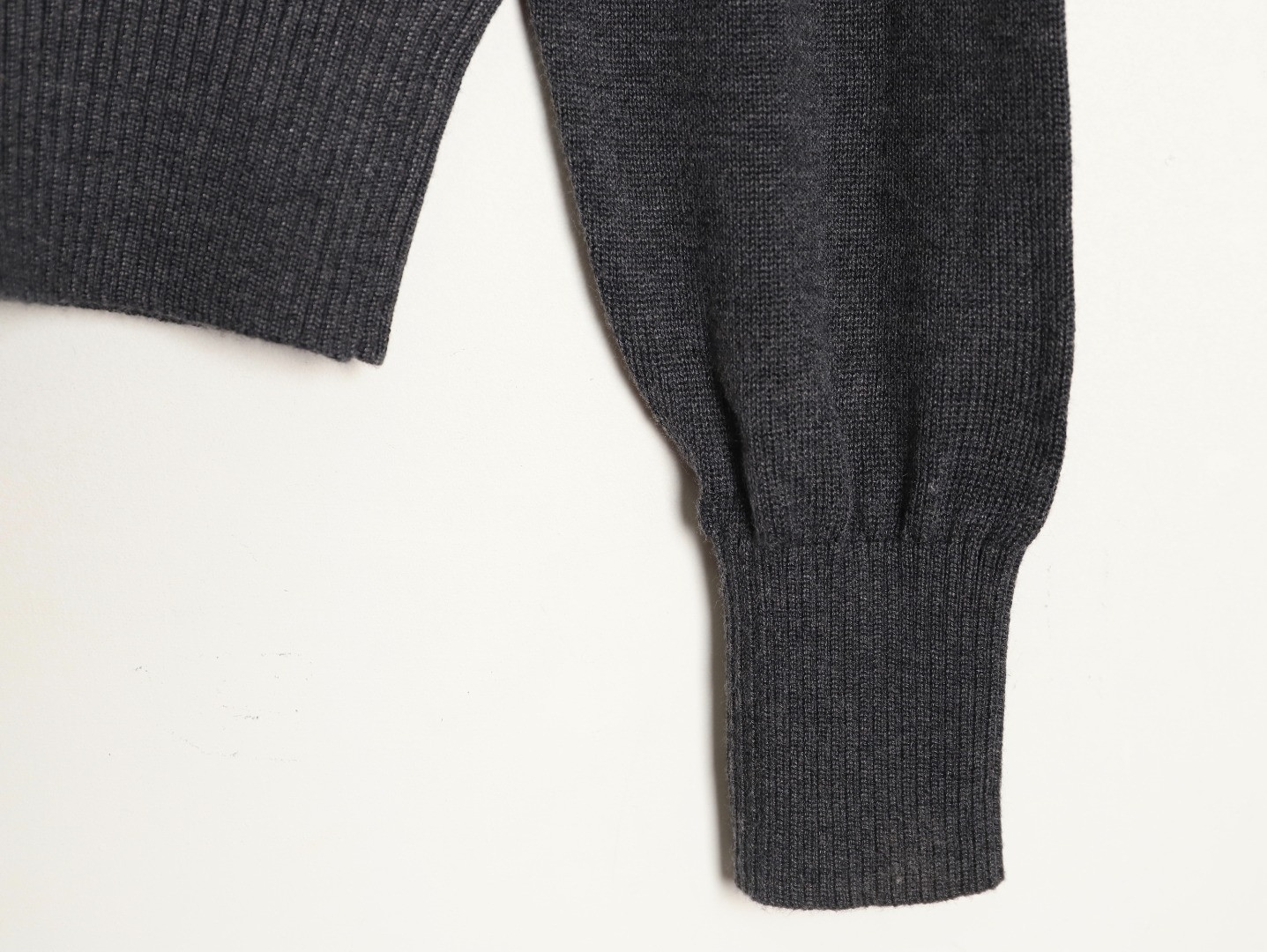 AMI PARIS Knitting Sweaters