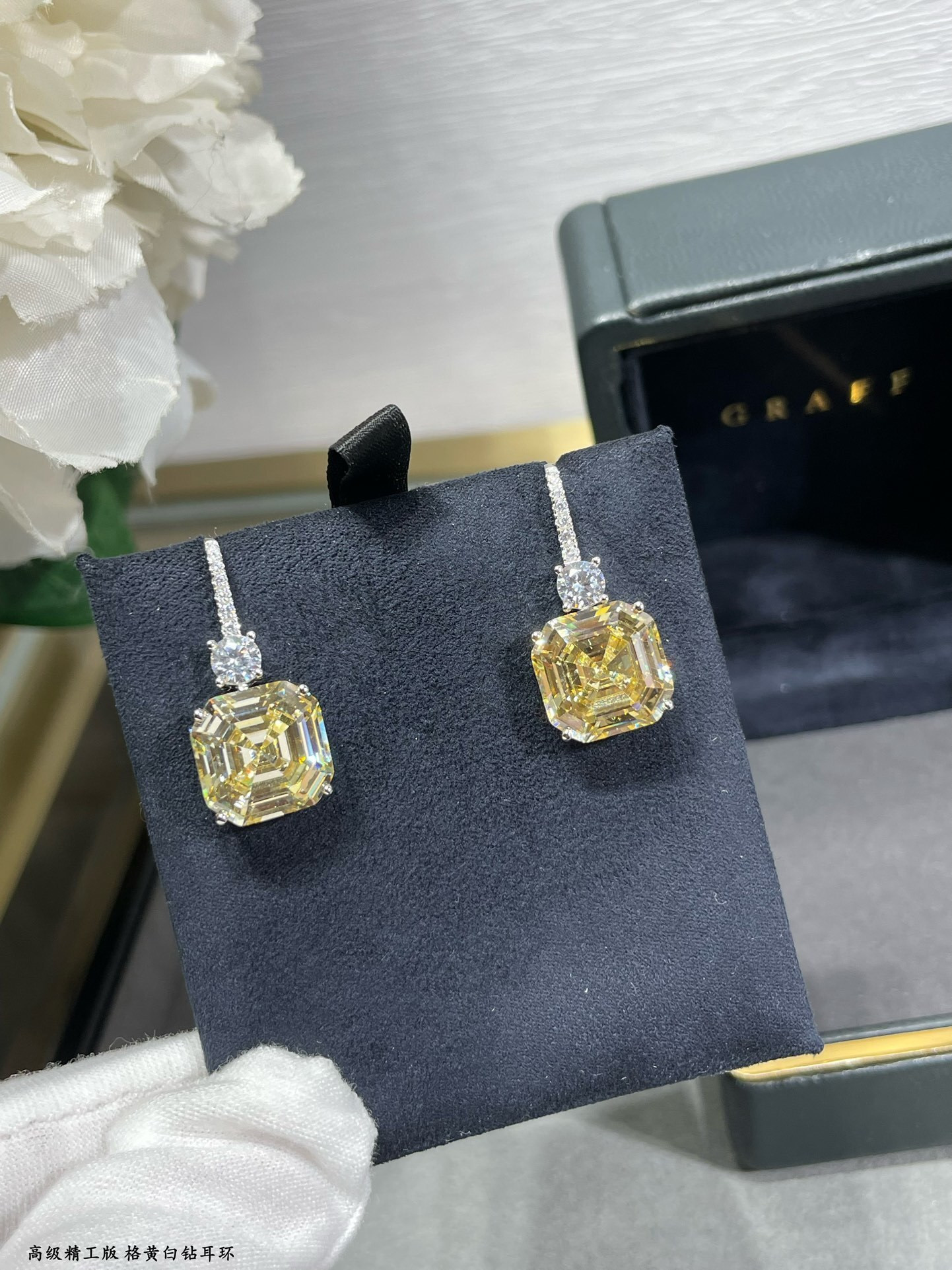 Gr*ff square di*m*nd earrings ag925