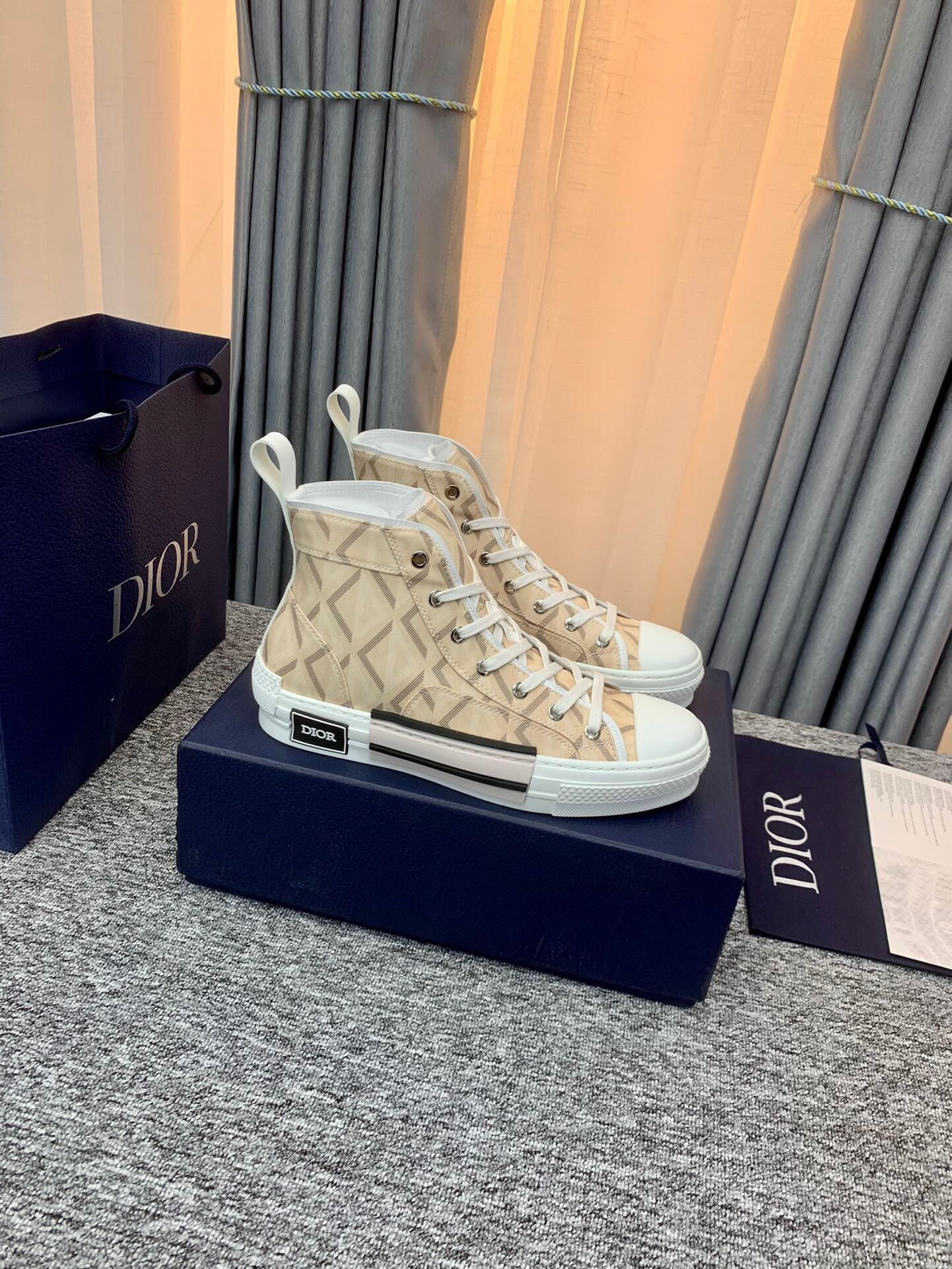 D*0r B23 High Top Natural CD Diamond