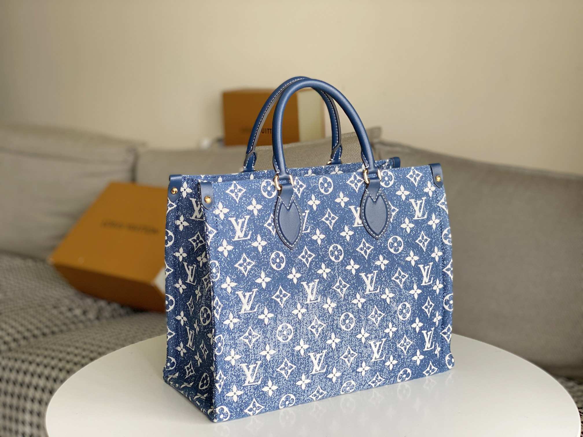 L0*is V*t0n OnTheGo MM M59608 35x27x14CM