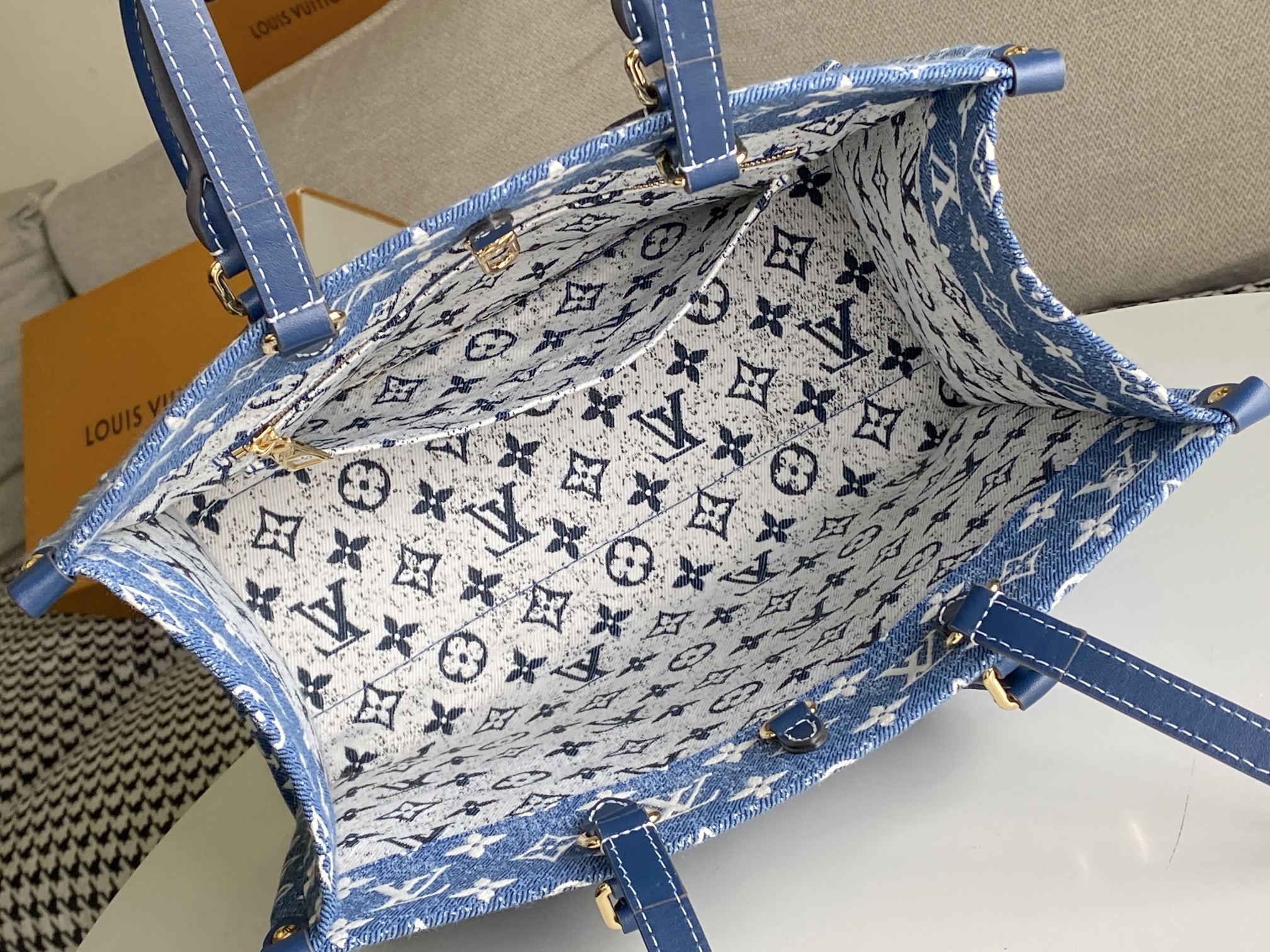 L0*is V*t0n OnTheGo MM M59608 35x27x14CM