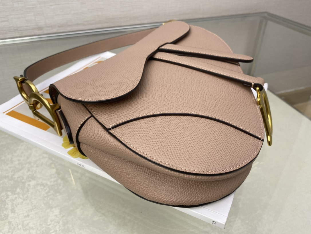 D*0r Saddle Bag Warm Taupe Grained Calfskin 25.5x20x6.5cm