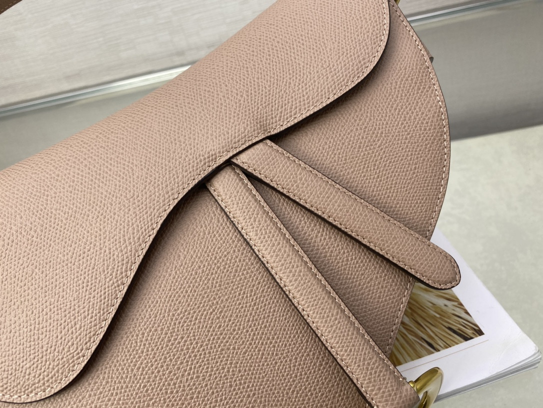D*0r Saddle Bag Warm Taupe Grained Calfskin 25.5x20x6.5cm