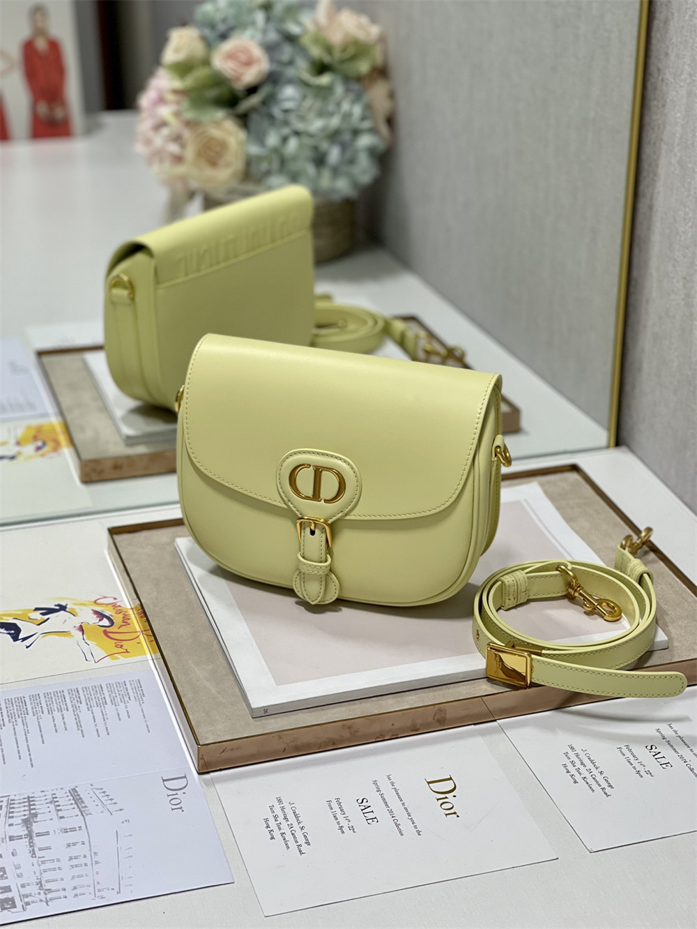 MEDIUM D*0r BOBBY BAG Light Green Box Calfskin