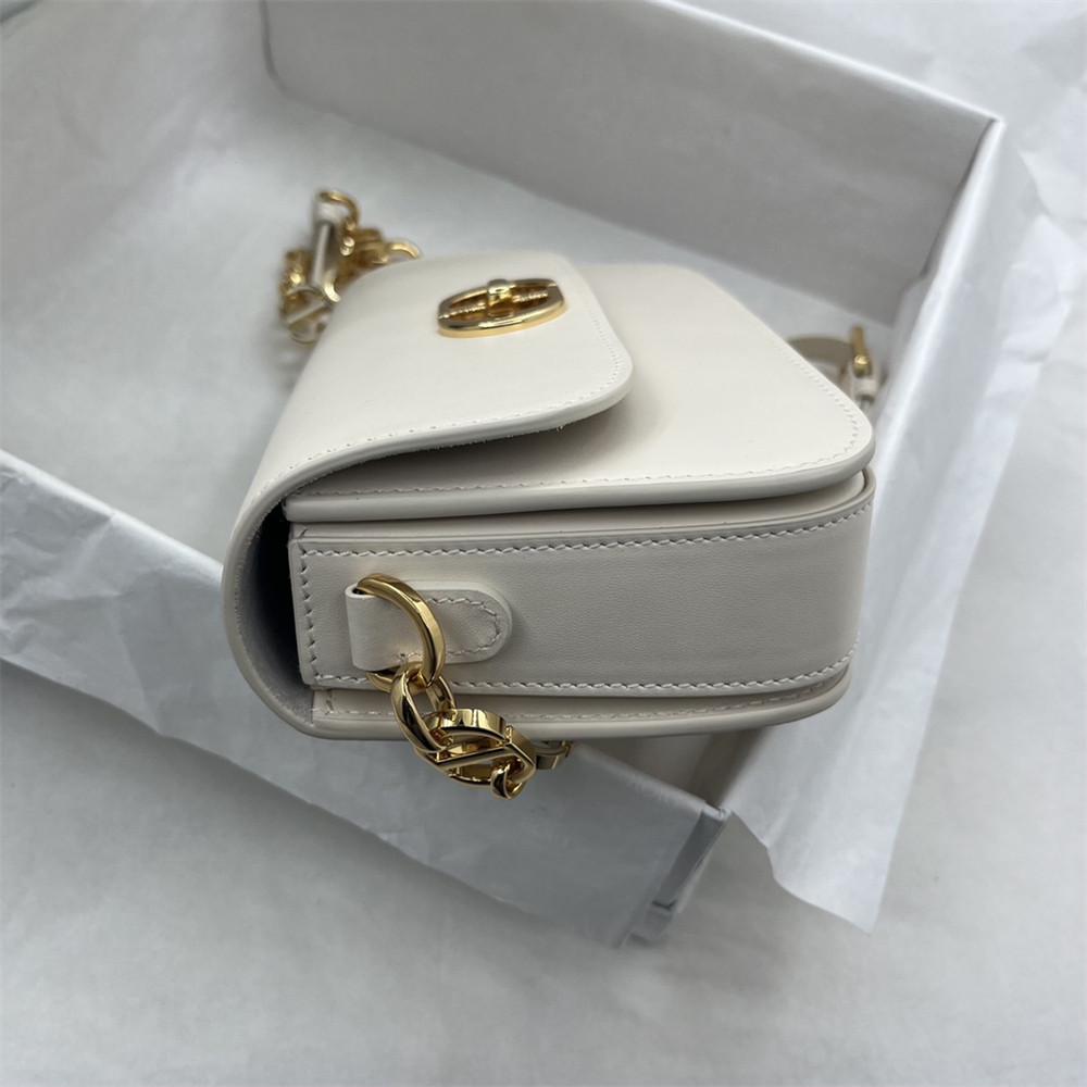 D*0r 30 Montaigne Avenue White 22.5 x 12.5 x 6.5 cm
