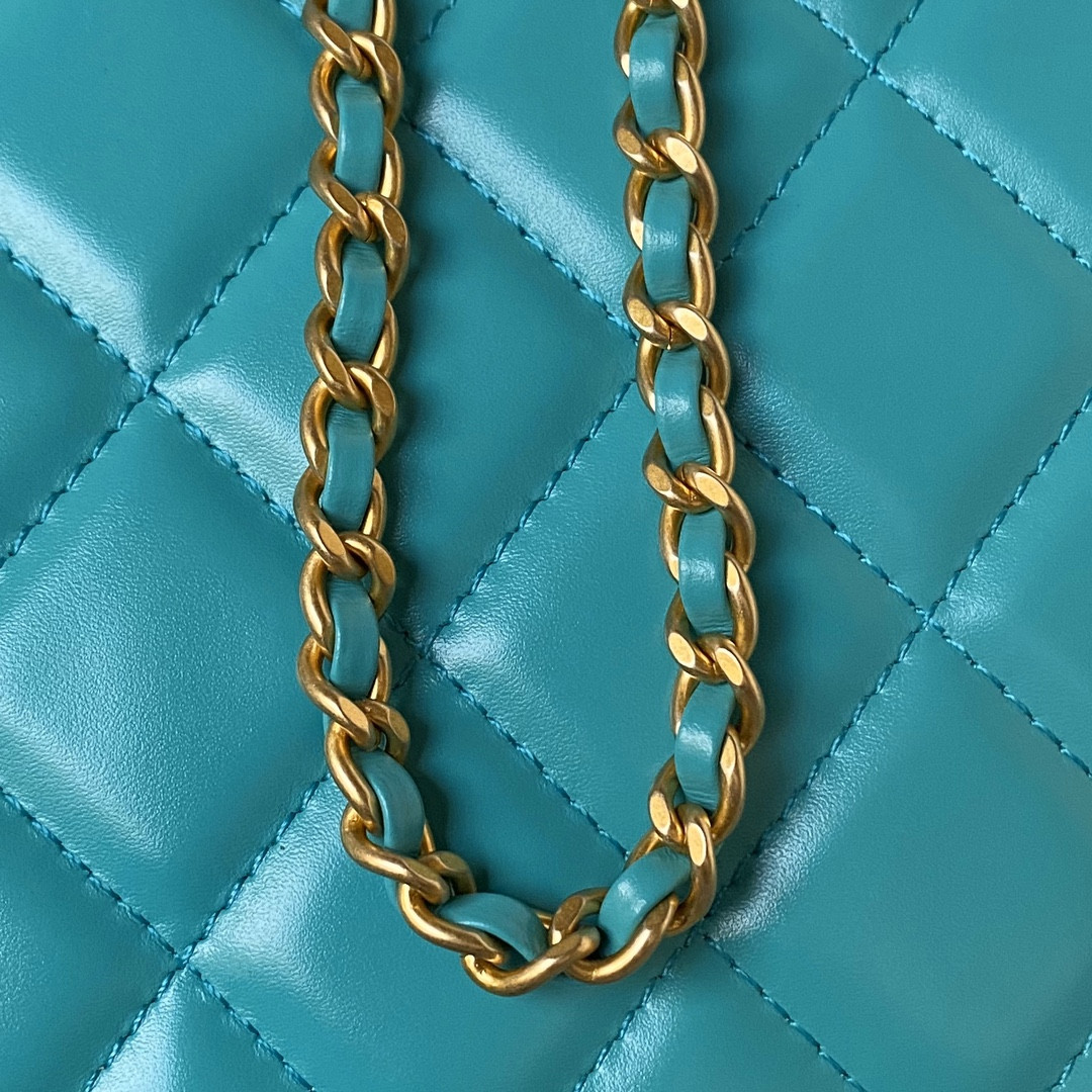 Ch*el FLAP BAG BLUE 22×14.5×8cm