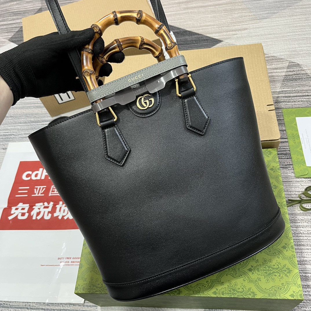 G*u*i DIANA MEDIUM TOTE BAG Black 31W x 27H x 15D CM