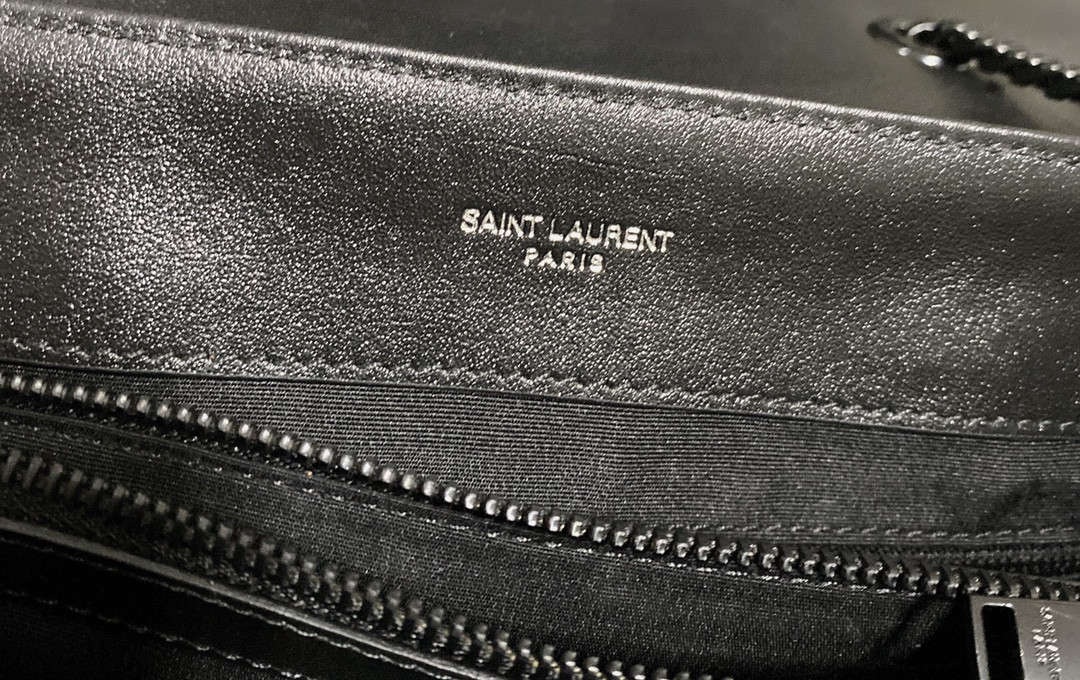 Y*L LOULOU MEDIUM IN QUILTED LEATHER ALL BLACK 12.5 X 8.6 X 3.5 INCHES