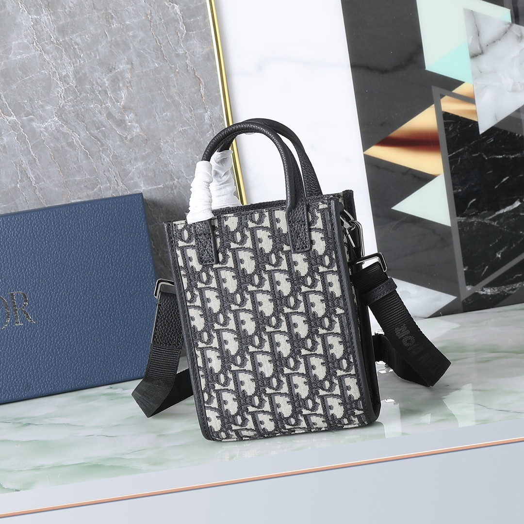 d*or safari N0*H-south tote bag beige and black d*or oblique jacquard 8.5 x 9.5 x 3 inches