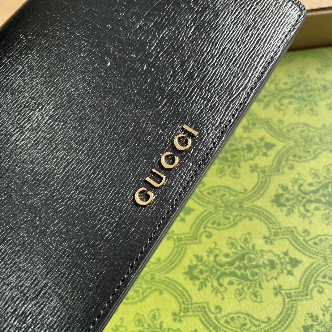 CHAIN WALLET WITH G*u*i SCRIPT BLACK 7.8"W x 5"H x 1.6"D