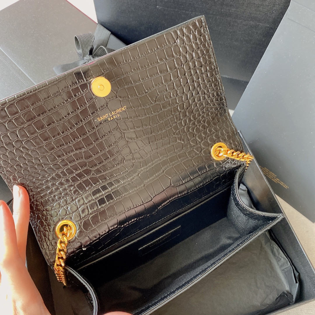 Y*L KATE SMALL IN GRAIN DE POUDRE EMBOSSED LEATHER BLACK 7.8 X 4.9 X 1.9 INCHES