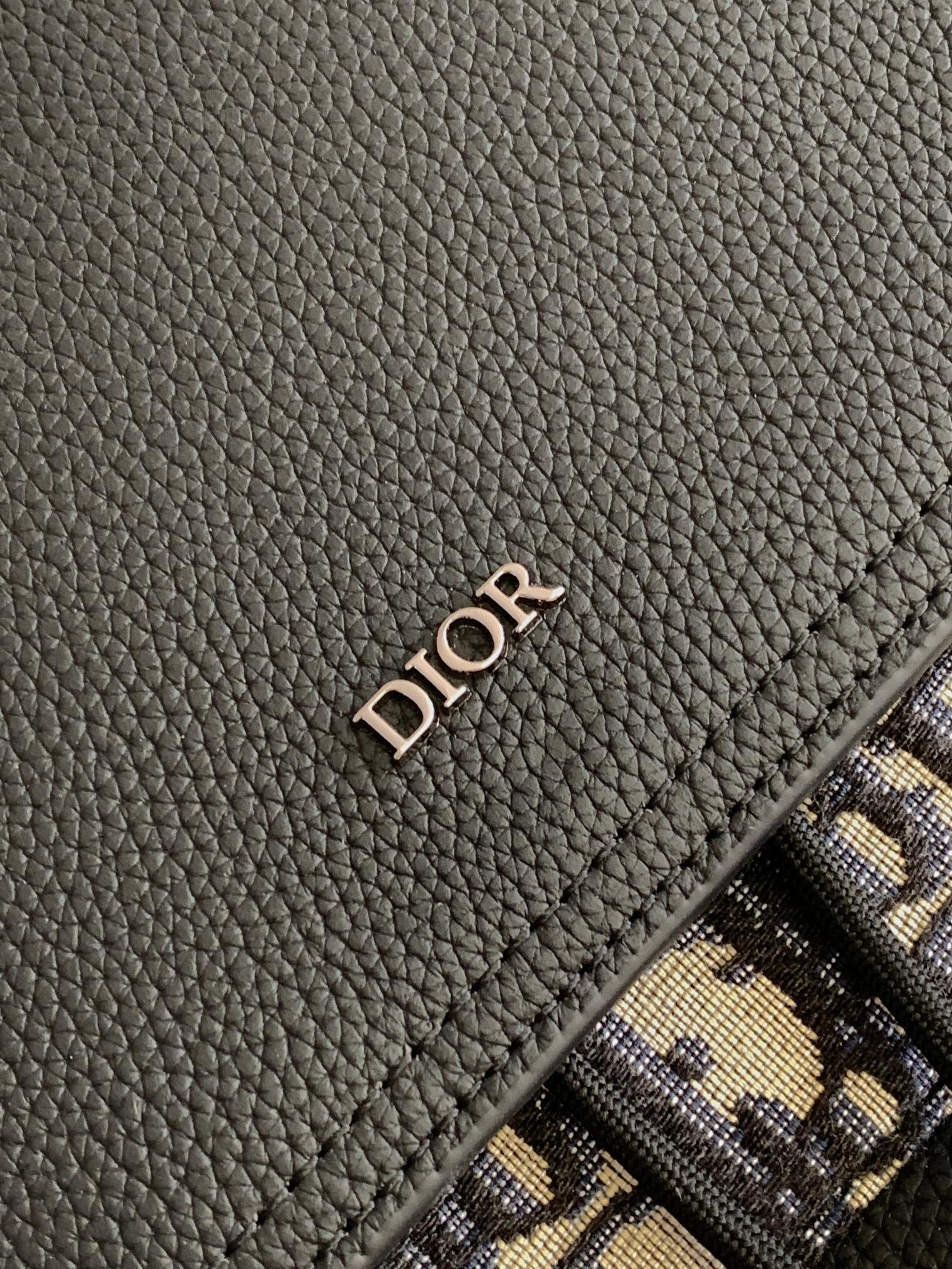 D*0r Saddle Backpack 10.5 x 16 x 5.5 inches