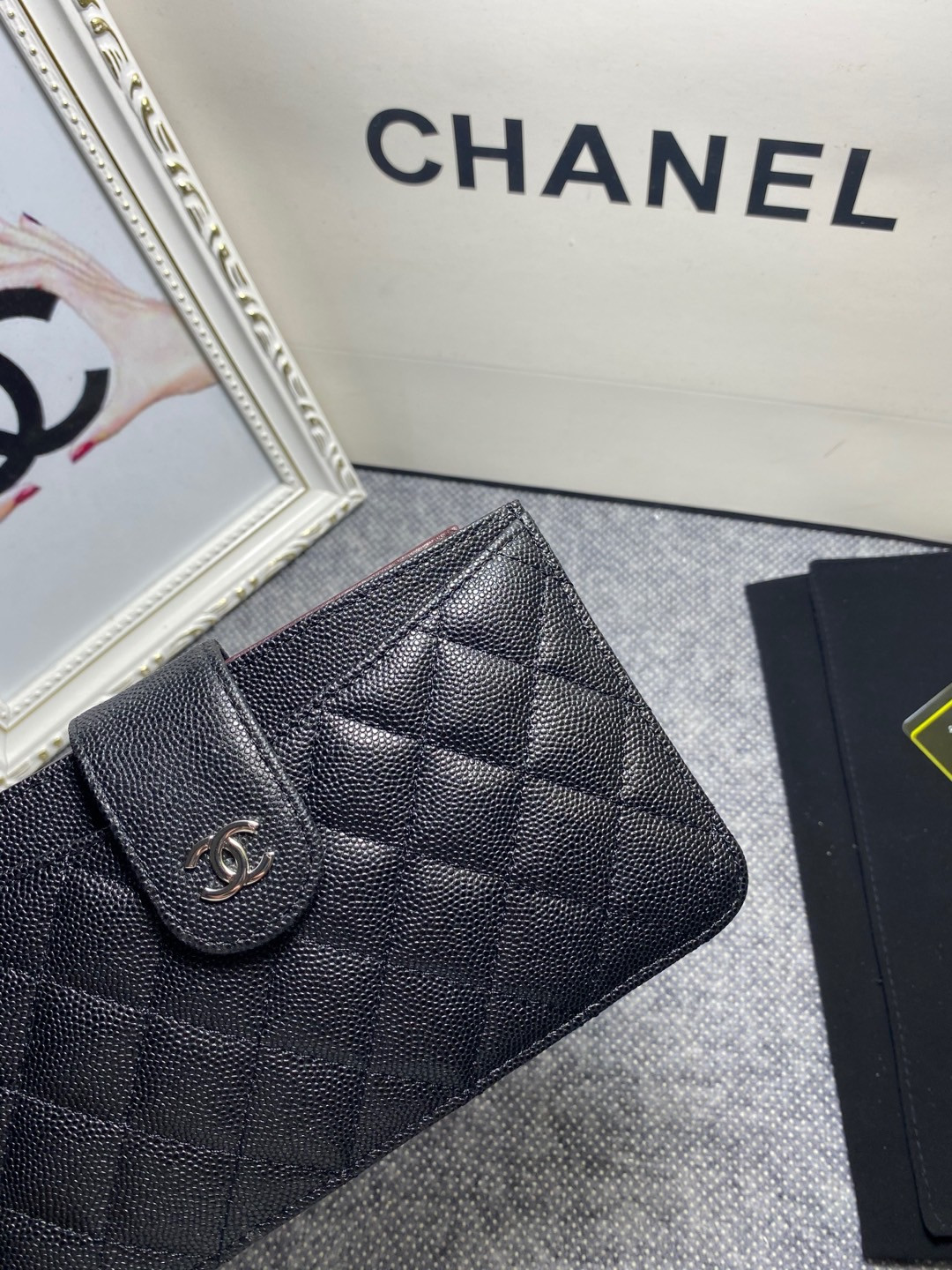 Ch*el CARD HOLDER 15-10cm