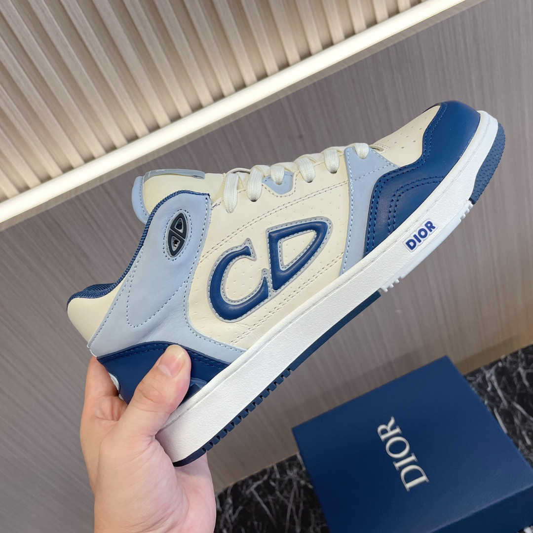 UA D*0r B57 Mid-Top Sneaker