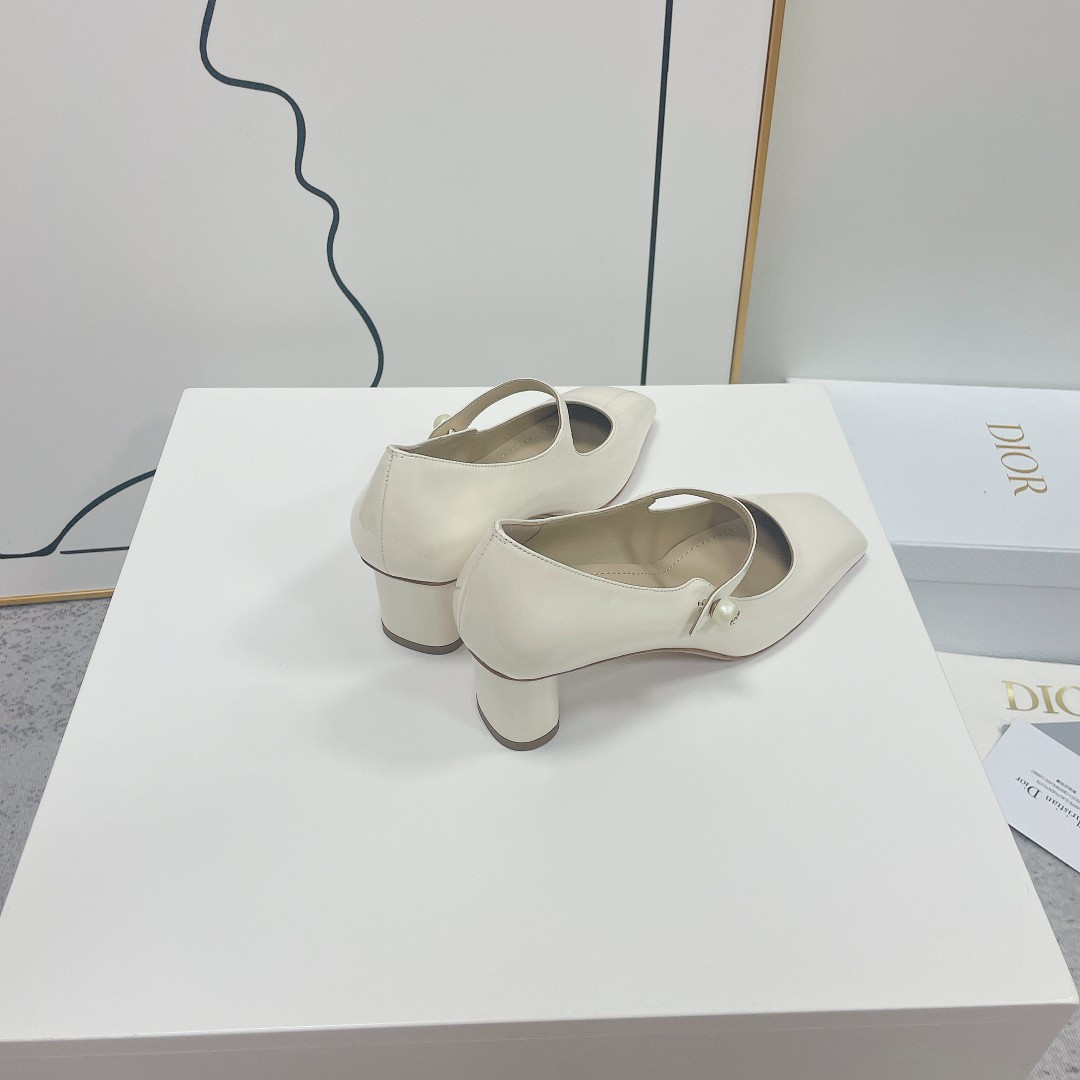 UA Jolie D*0r Pump