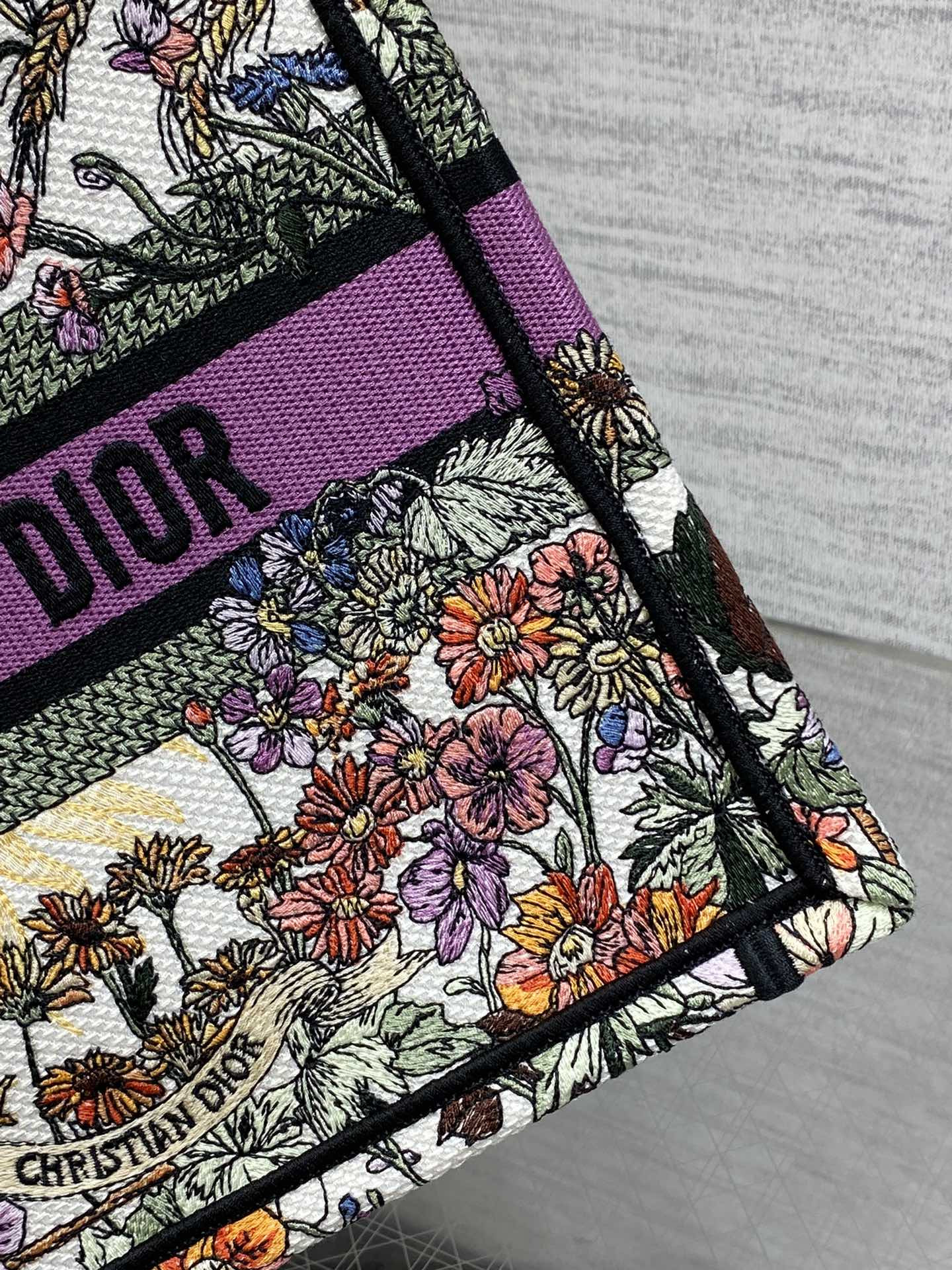 Small D*0r Book Tote Ecru Multicolor D*0r 4 Saisons Été Soleil Embroidery 26x8x22cm