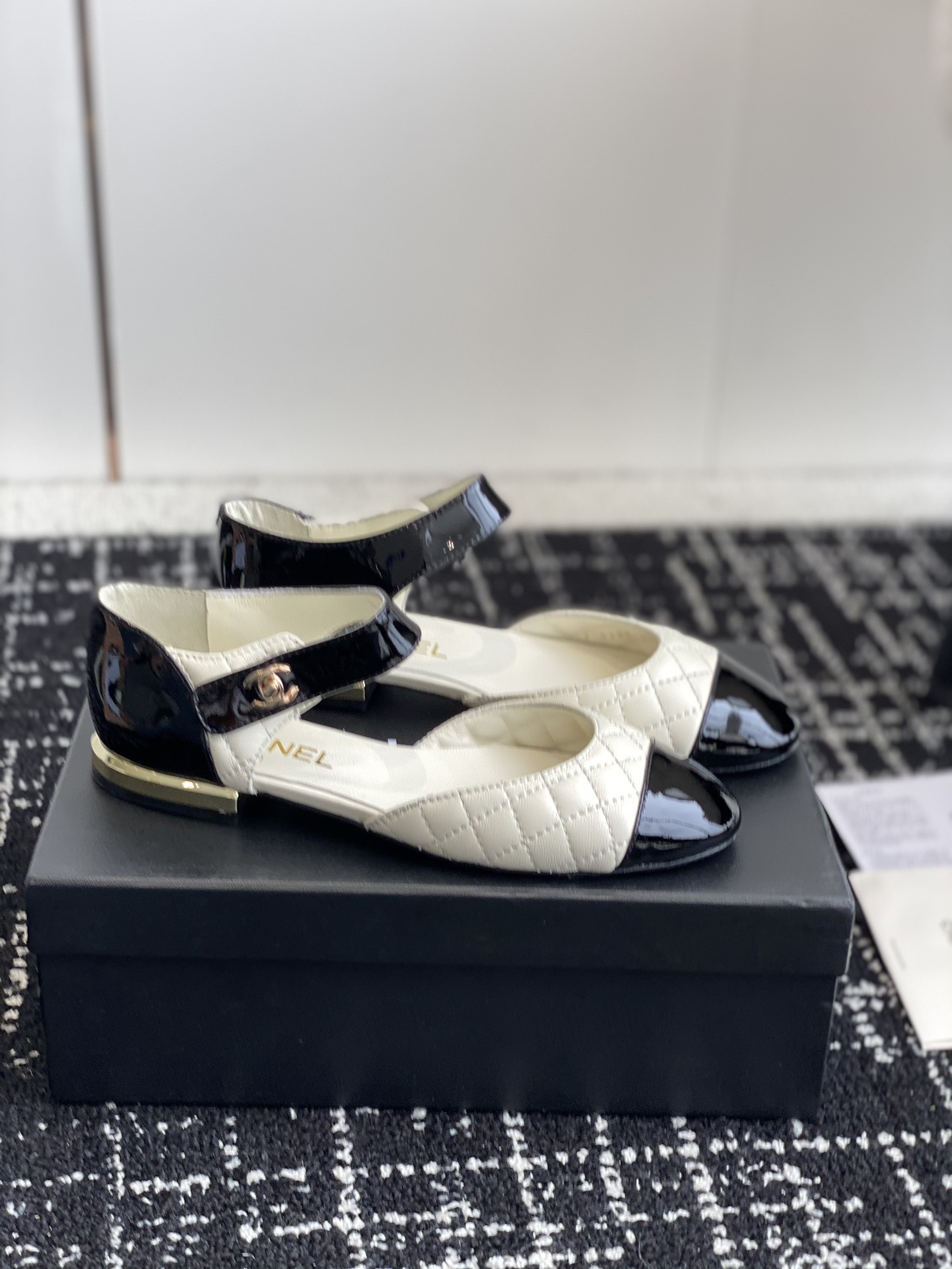 UA Ch*el MARY JANES