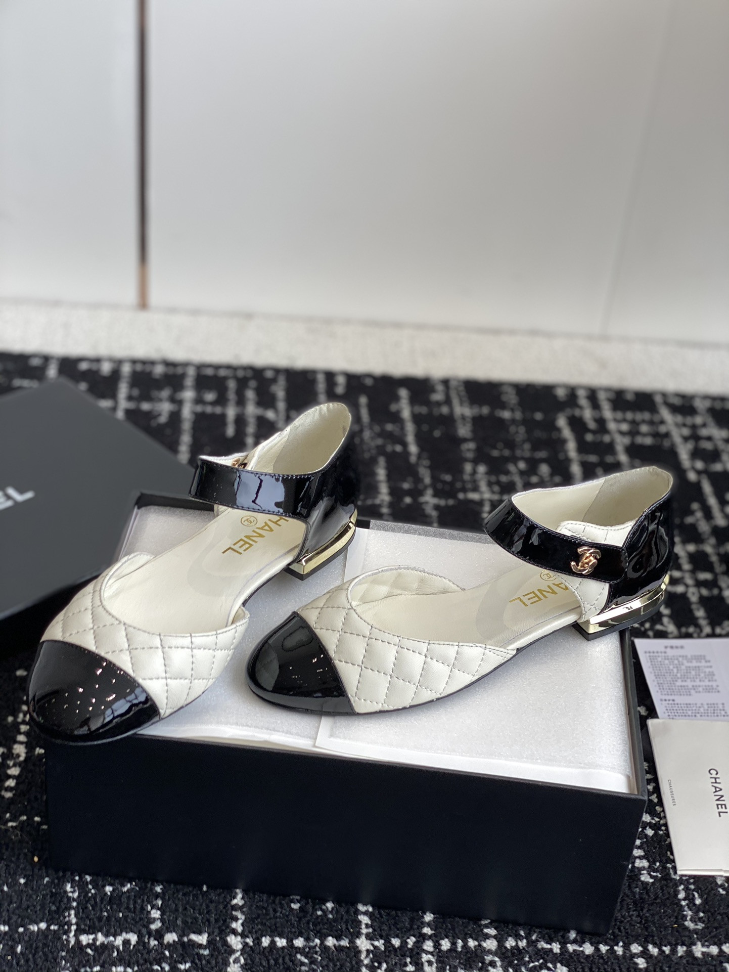 UA Ch*el MARY JANES