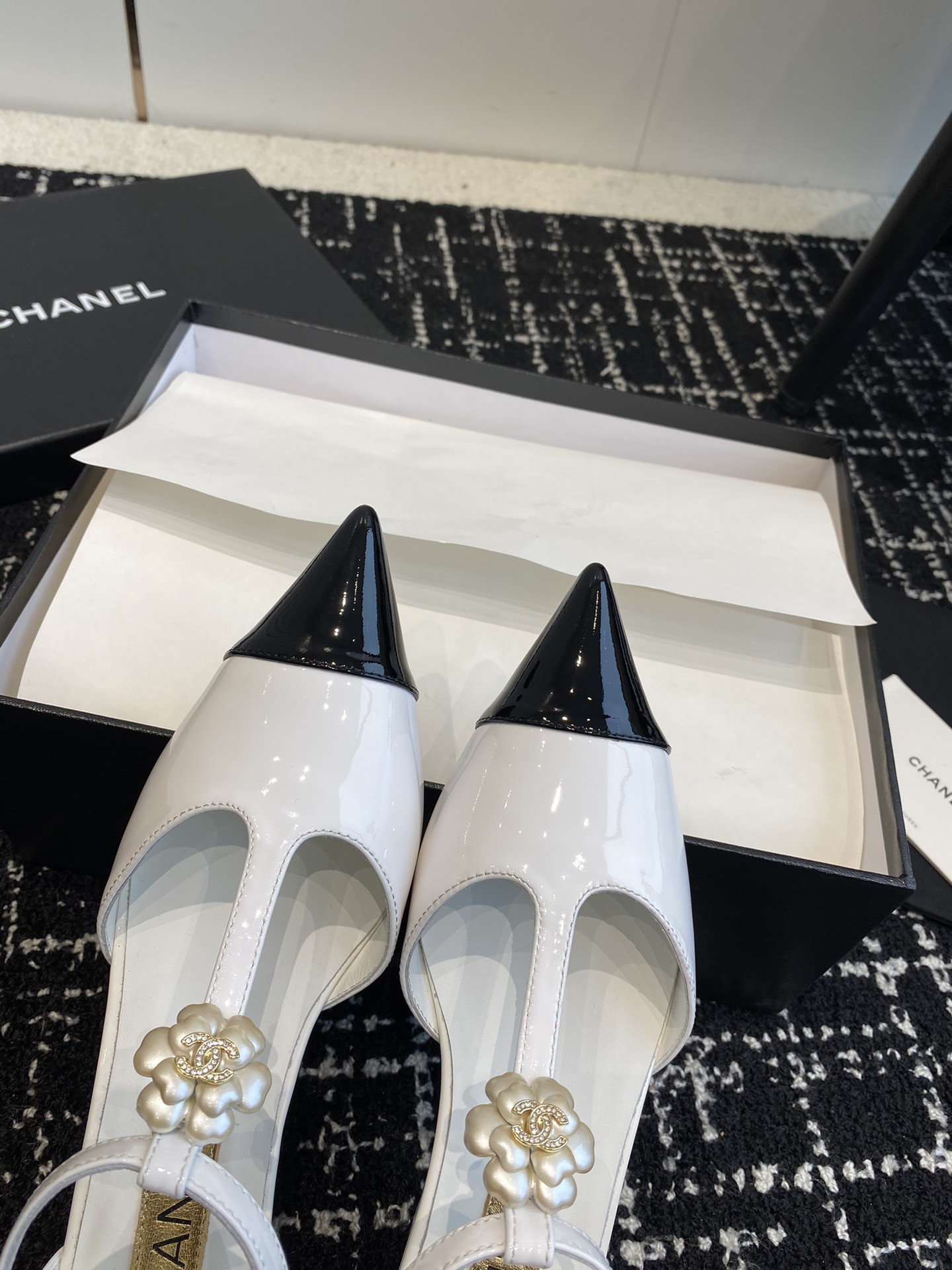 UA Ch*el MARY JANES