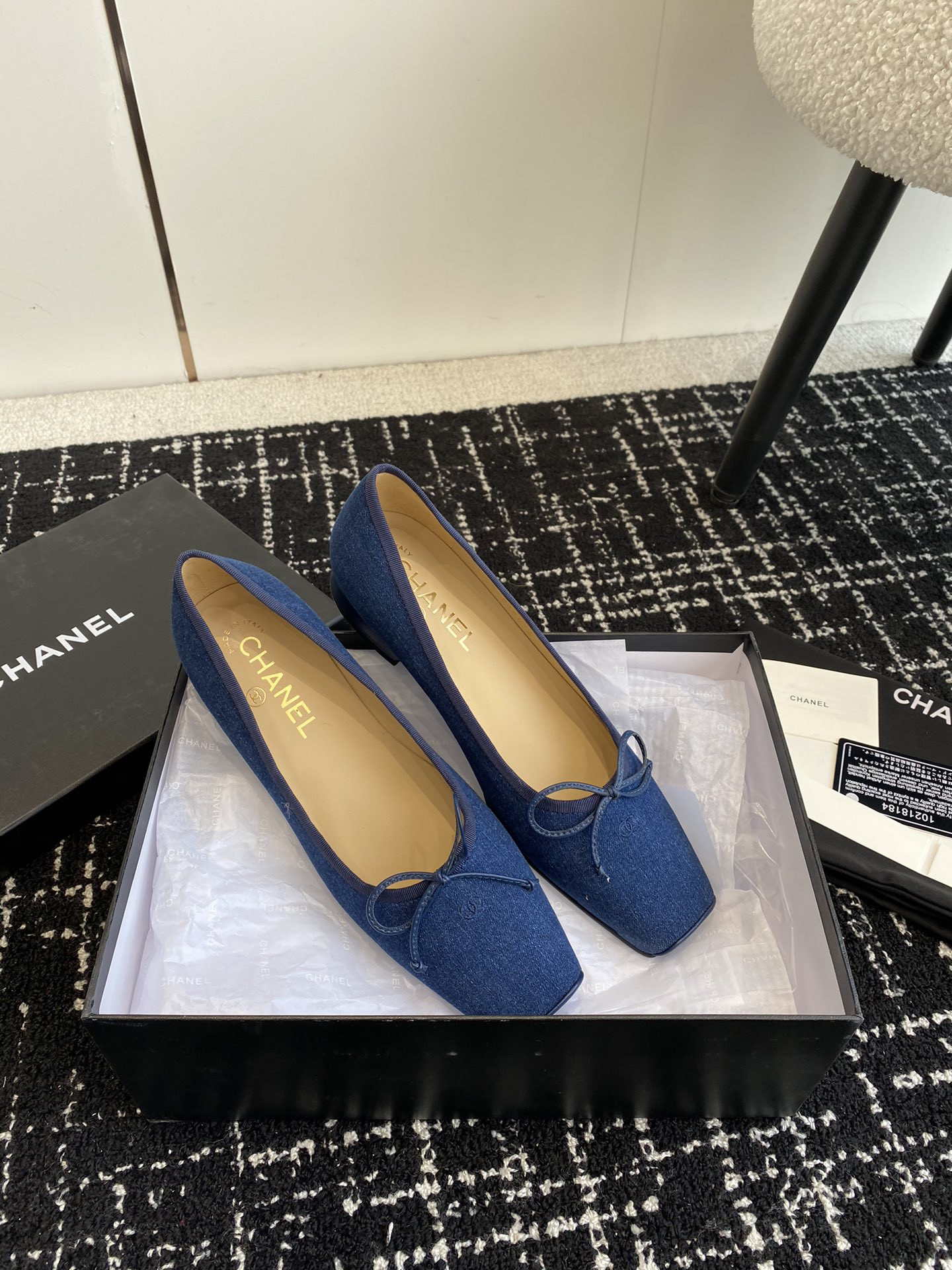 UA Ch*el VINTAGE BALLET FLATS