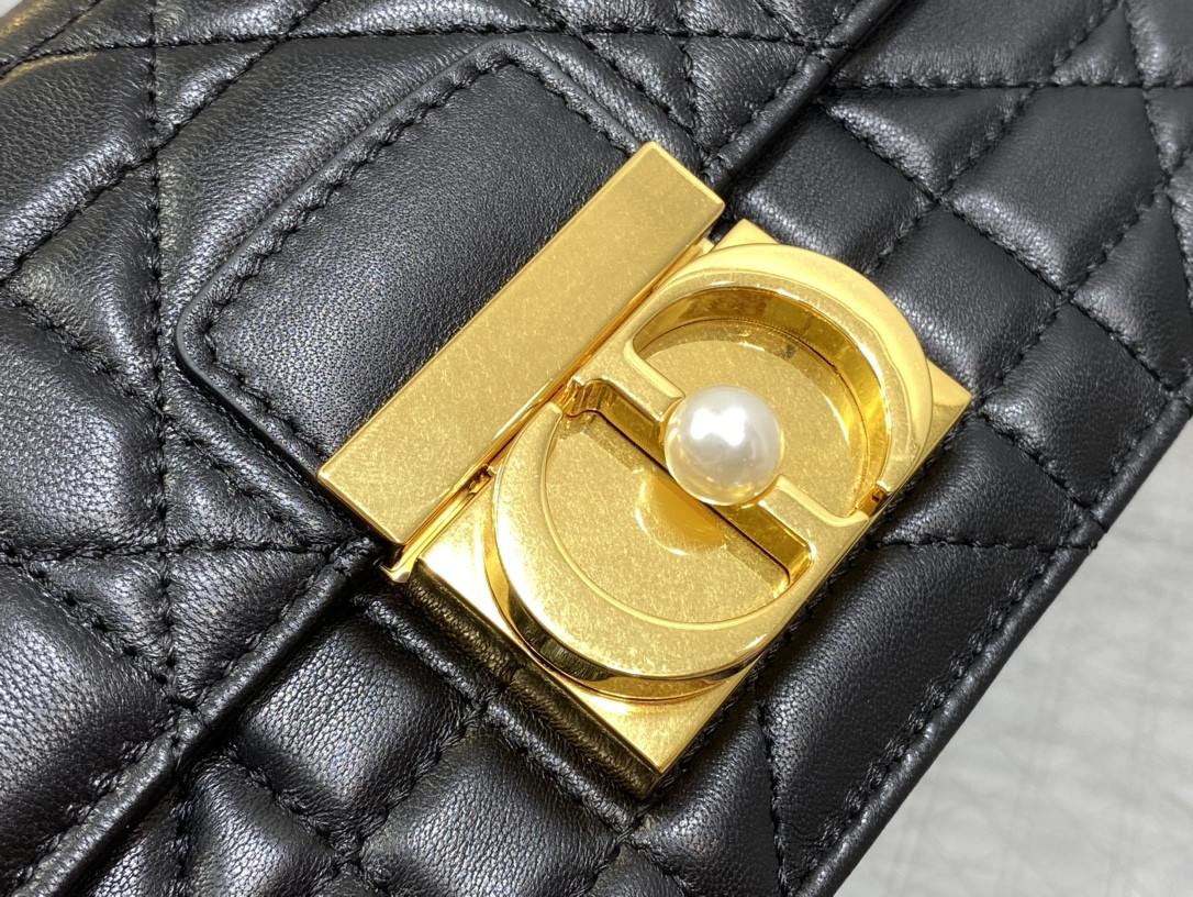 D*0r Small D*0r Ange Bag Black Macrocannage Calfskin 20 x 12 x 5 cm