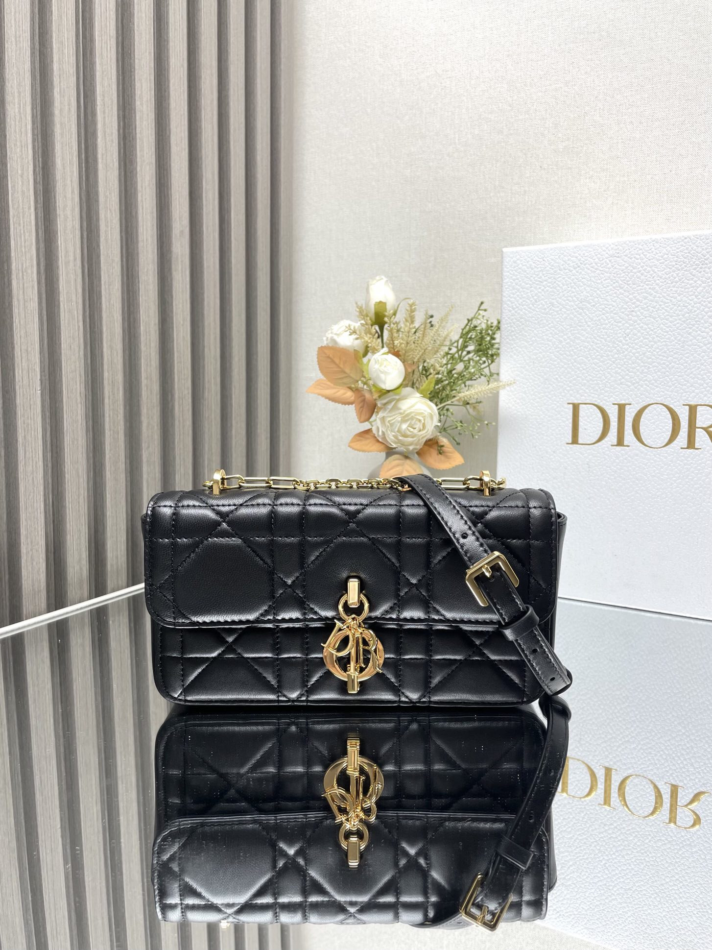 D*0r Miss Daisy Mini Bag 22 x 12.5 x 4 cm