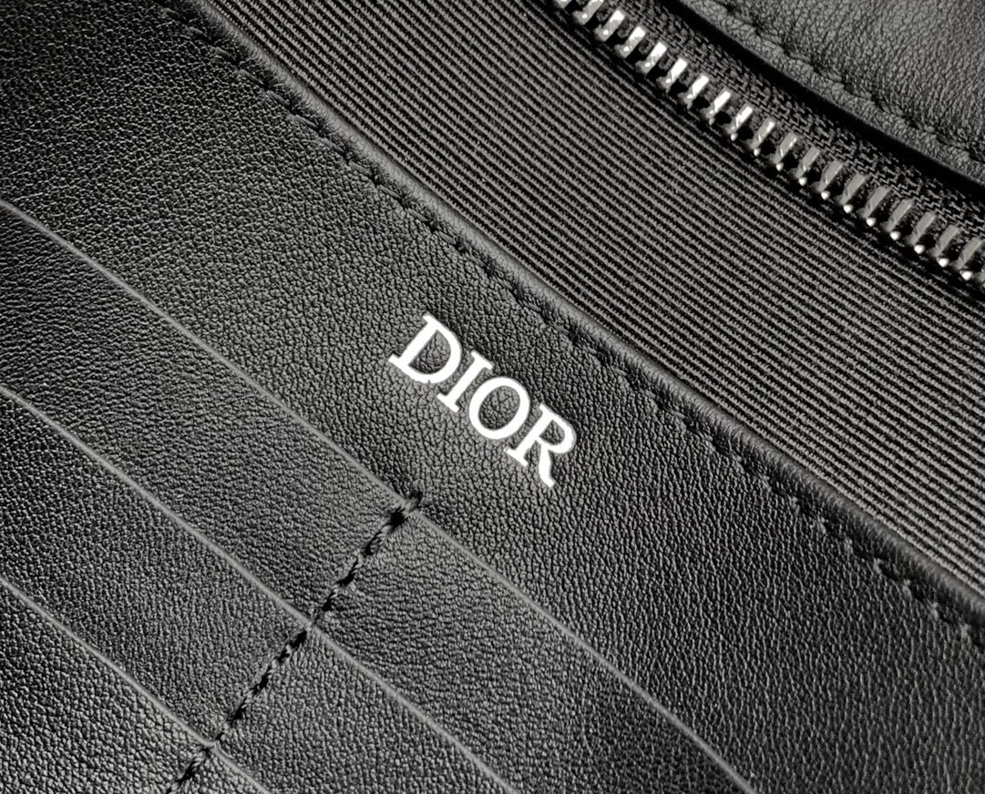 D*0r A5 Triangle Pouch 27 x 19.5 x 6 cm