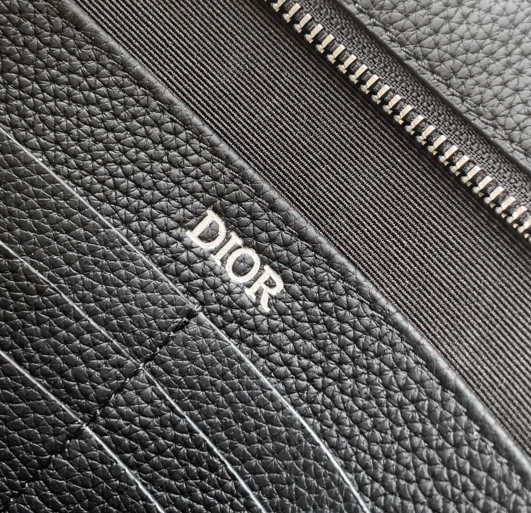 D*0r A5 Triangle Pouch 27 x 19.5 x 6 cm