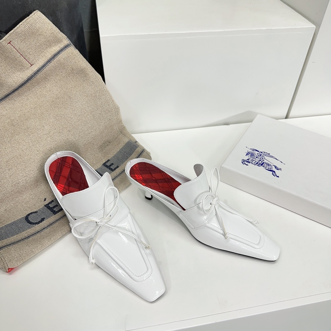 UA B**rry Mules