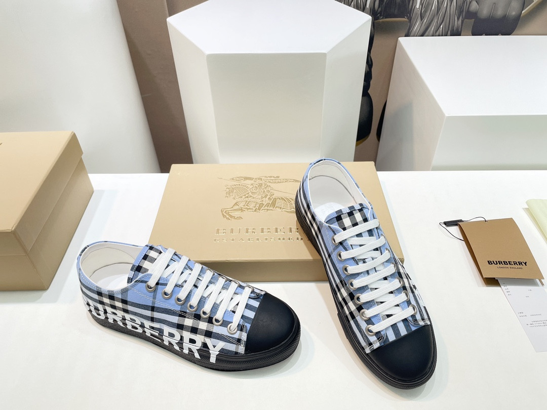 UA B**rry Check Sneakers