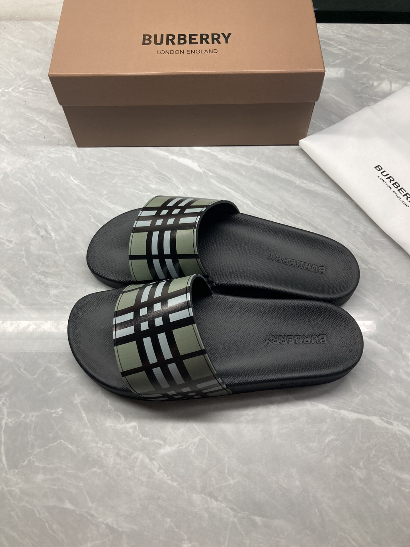 B**rry Check Slides