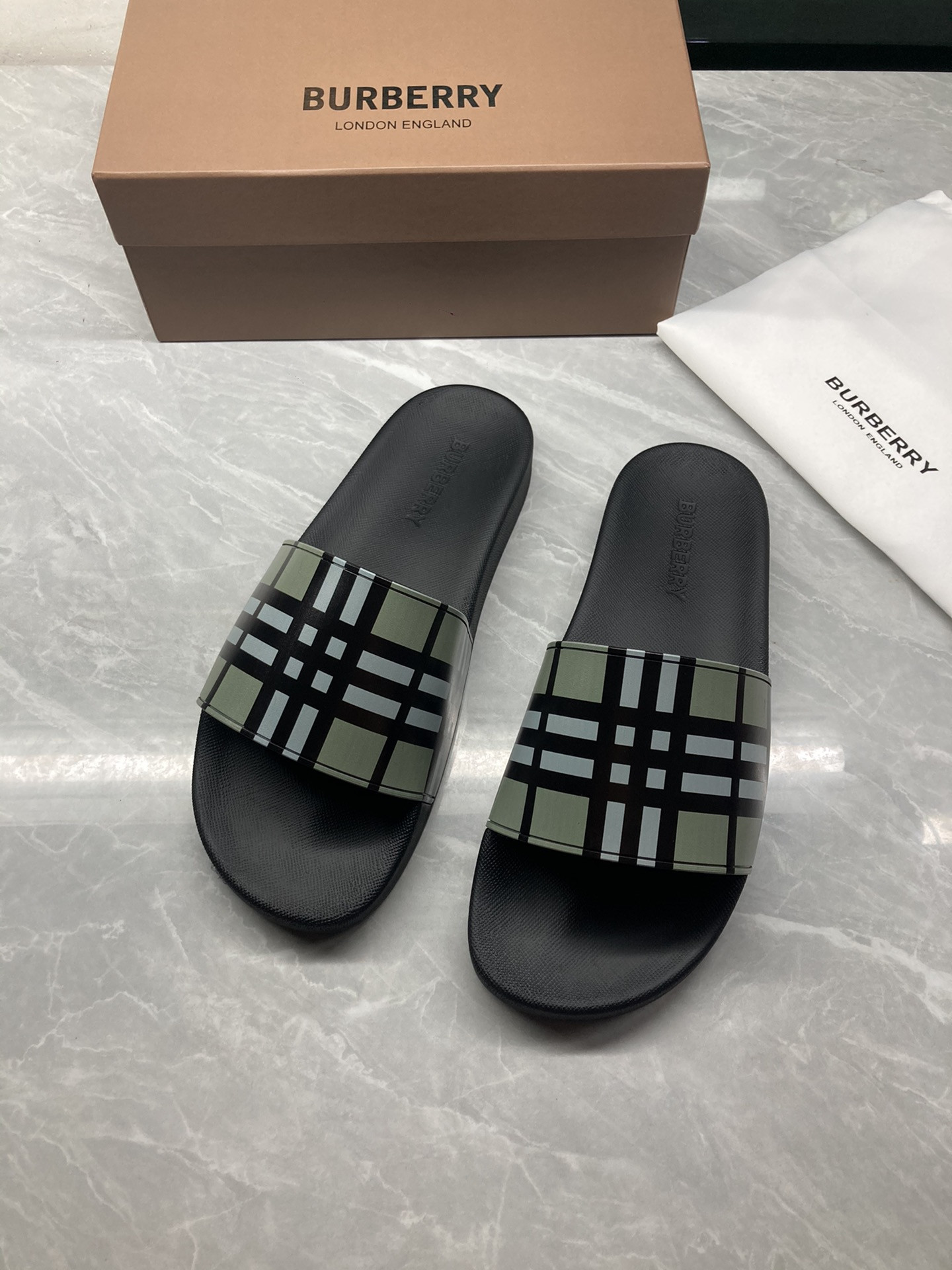 B**rry Check Slides