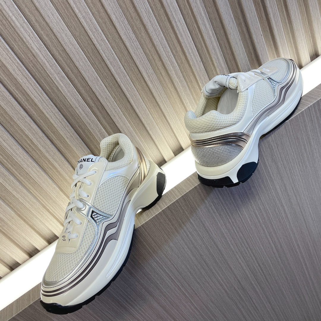 UA Ch*el SNEAKER