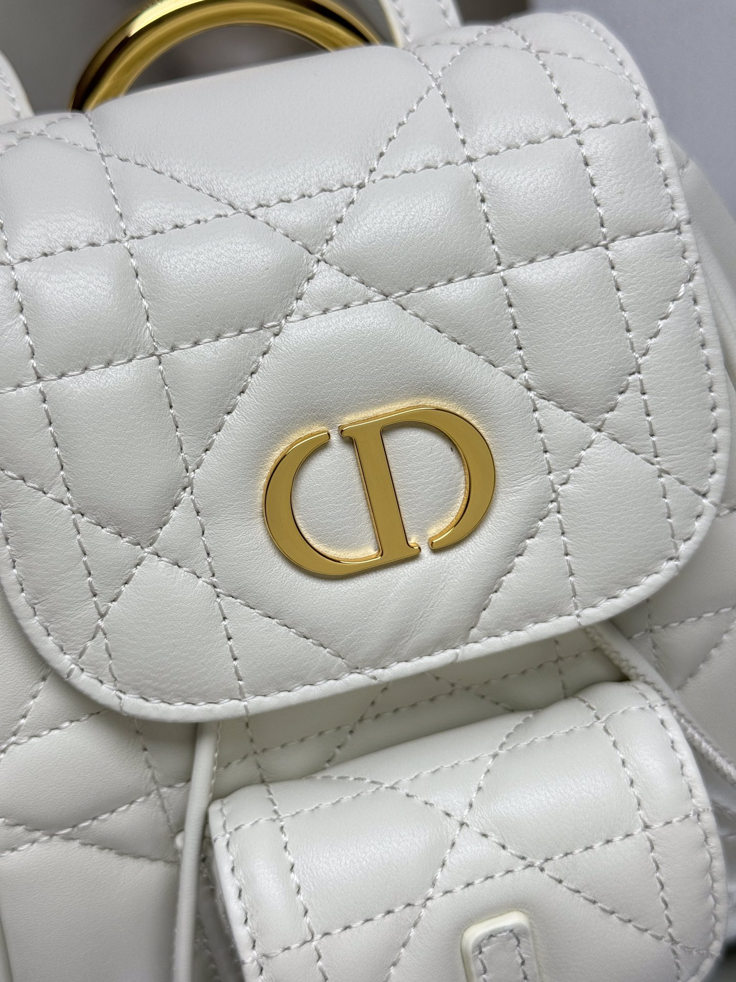 D*0r Caro Backpack Small 19.5 x 18.5 x 8.5 cm