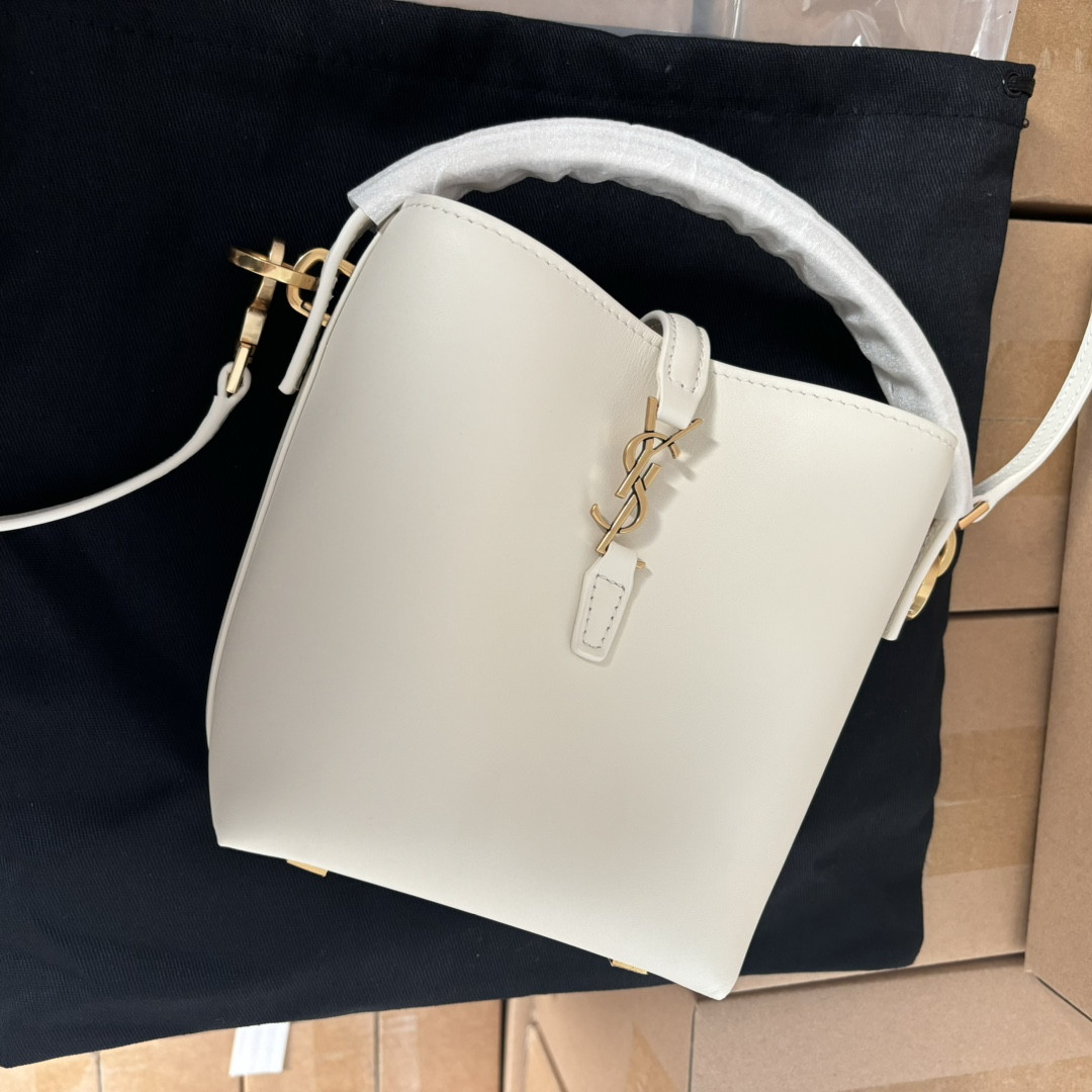 Y*L LE 37 Mini (Shiny Leather) 15x13x6cm