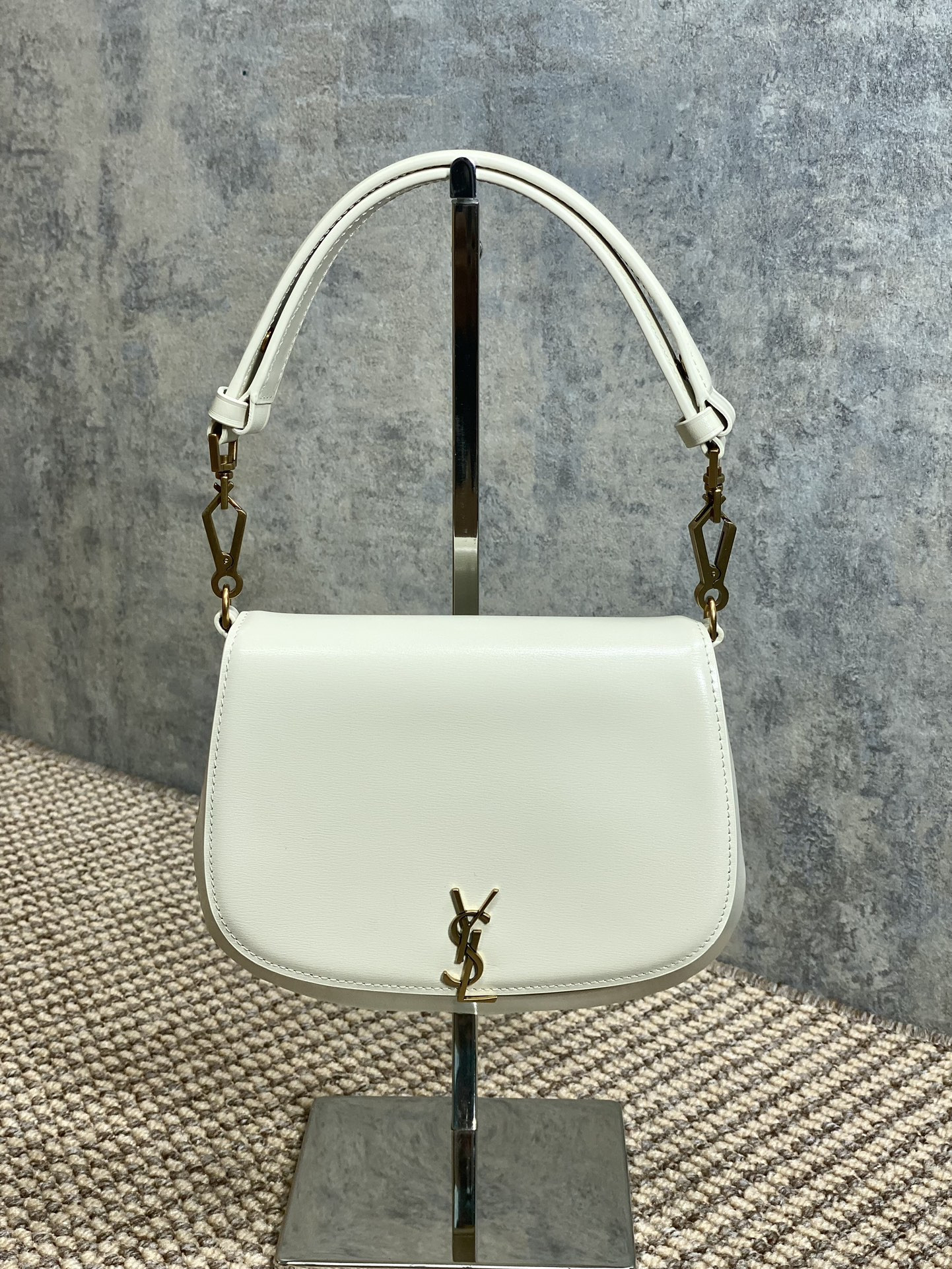 Y*L VOLTAIRE TOP HANDLE in BOX Sa**t Lau*nt 17.5X21X8cm