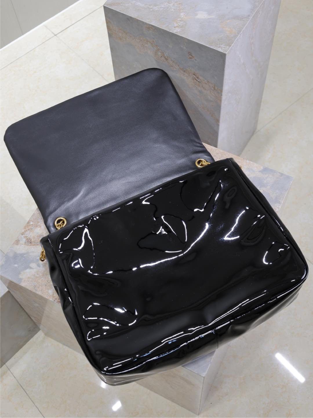 Y*L large jamie 4.3 in patent effect fabric