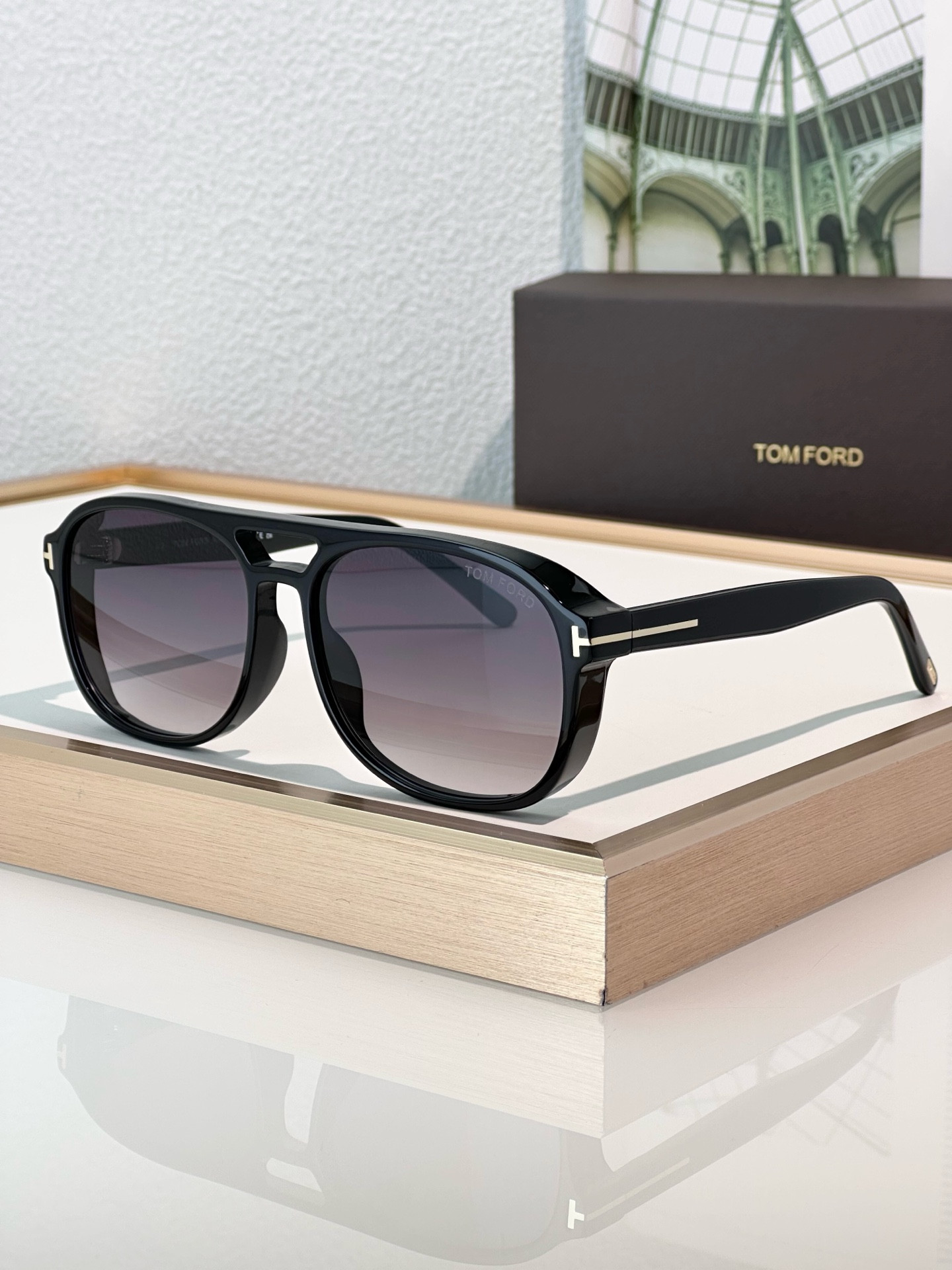 Tom Ford Glasses Resco 1022 58-12-140