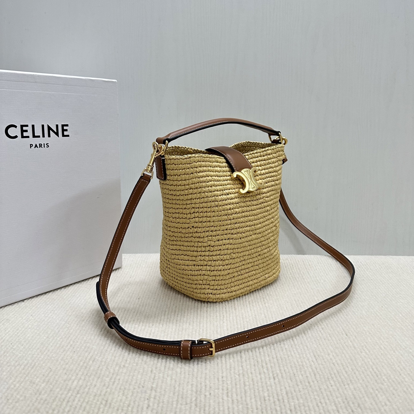 Ce**e MINI BUCKET L0*isE IN RAFFIA 13.5x16x10cm