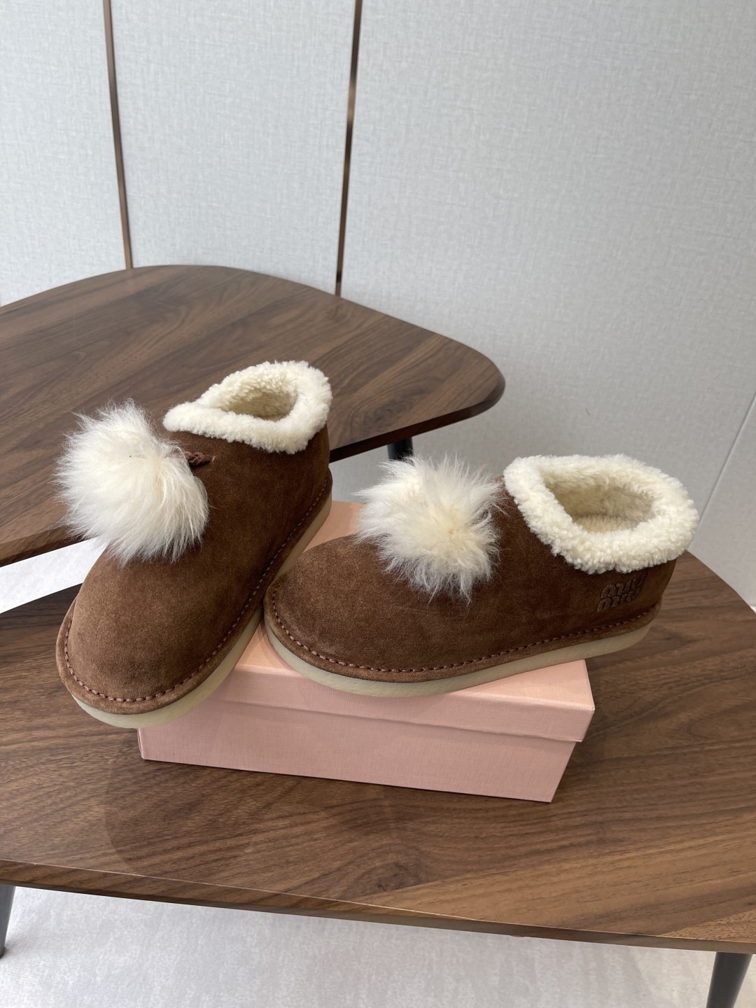ua M1v M1v suede boot