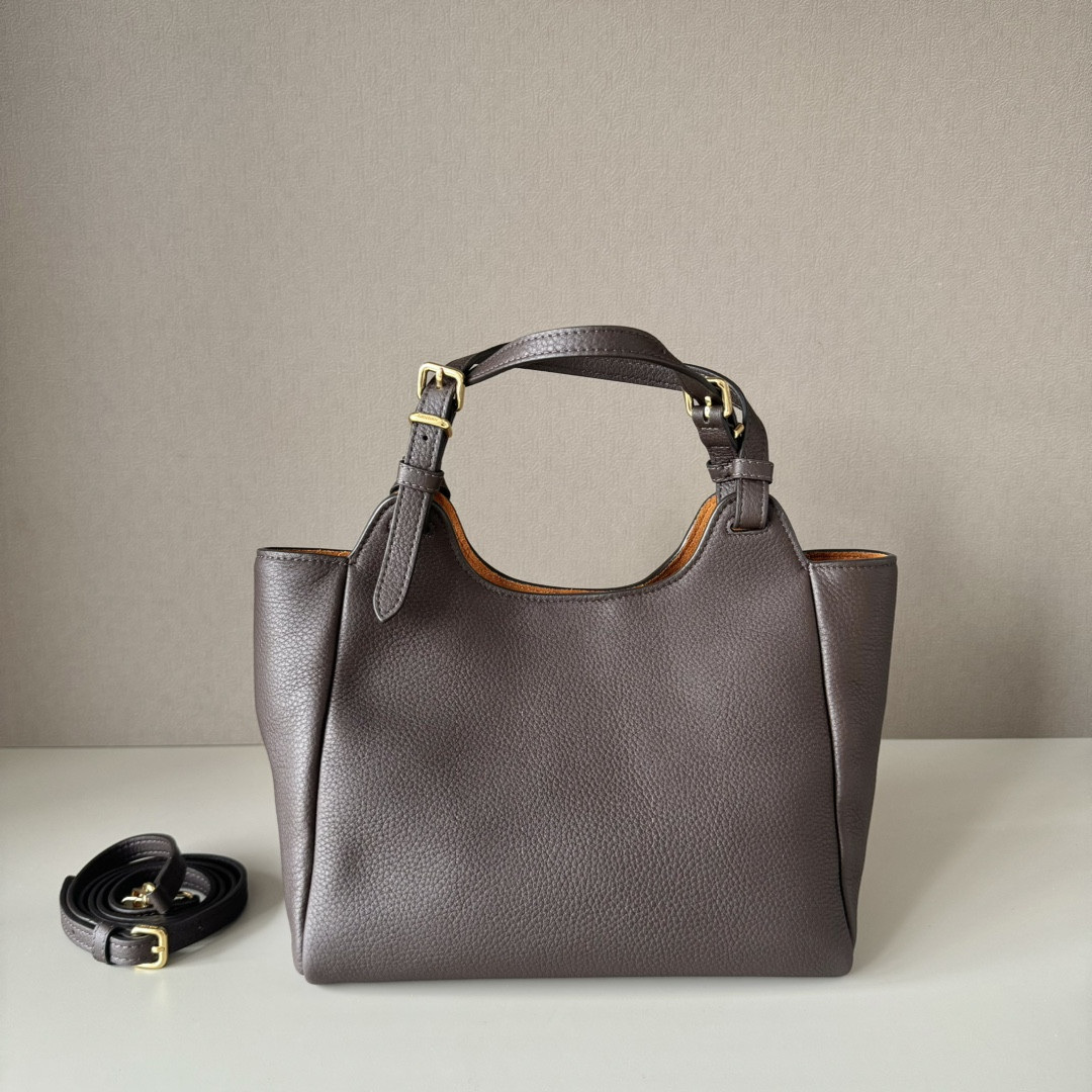 M1v M1v leather handbag 20x25.5x13cm