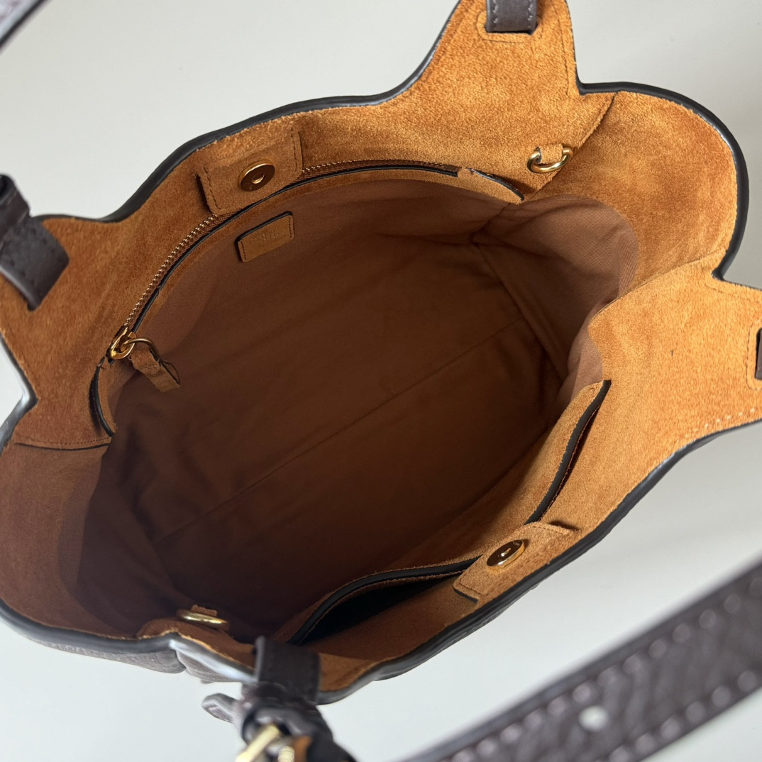 M1v M1v leather handbag 20x25.5x13cm