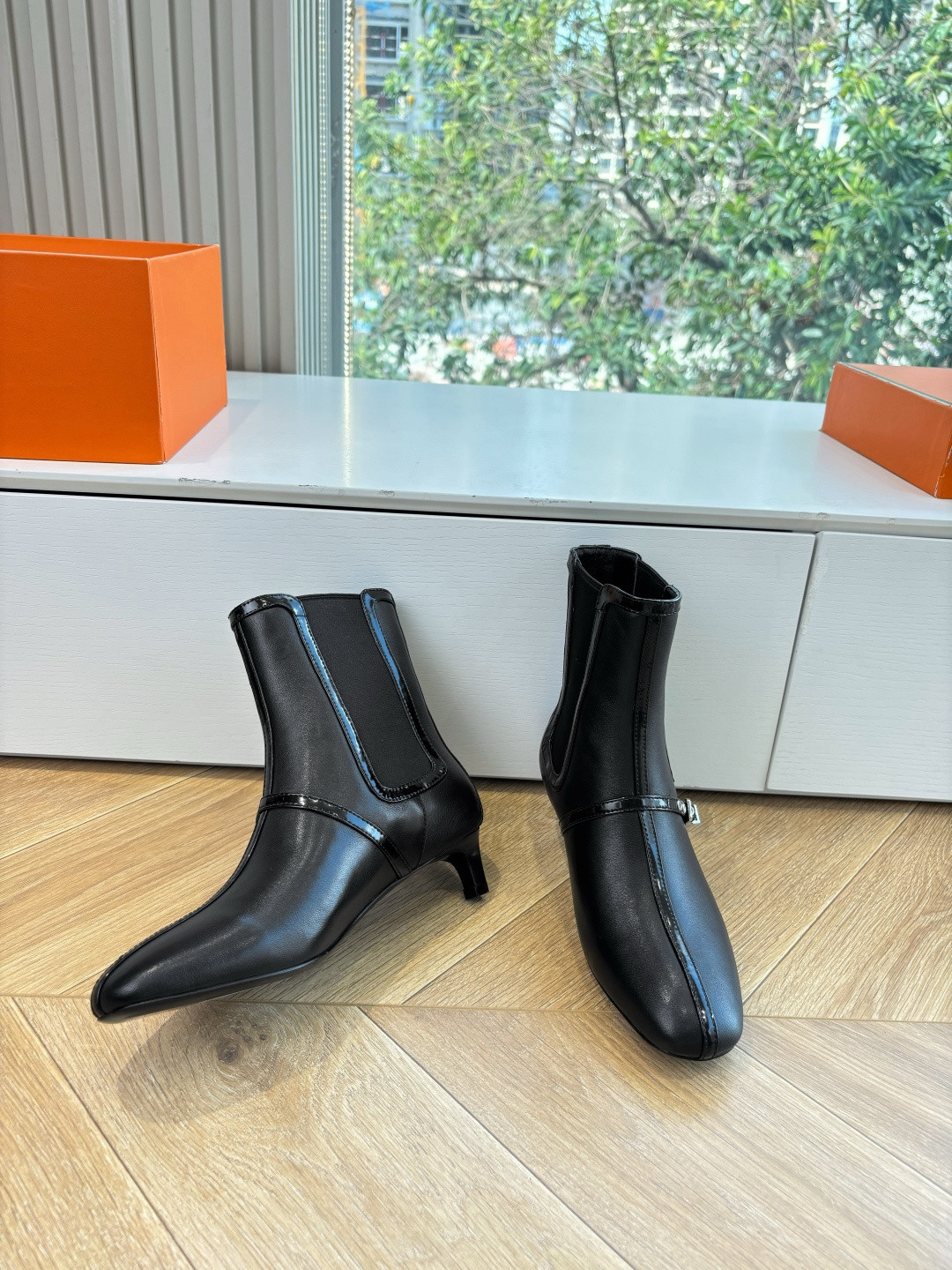 ua H**mes lolita ankle boot 4cm heel