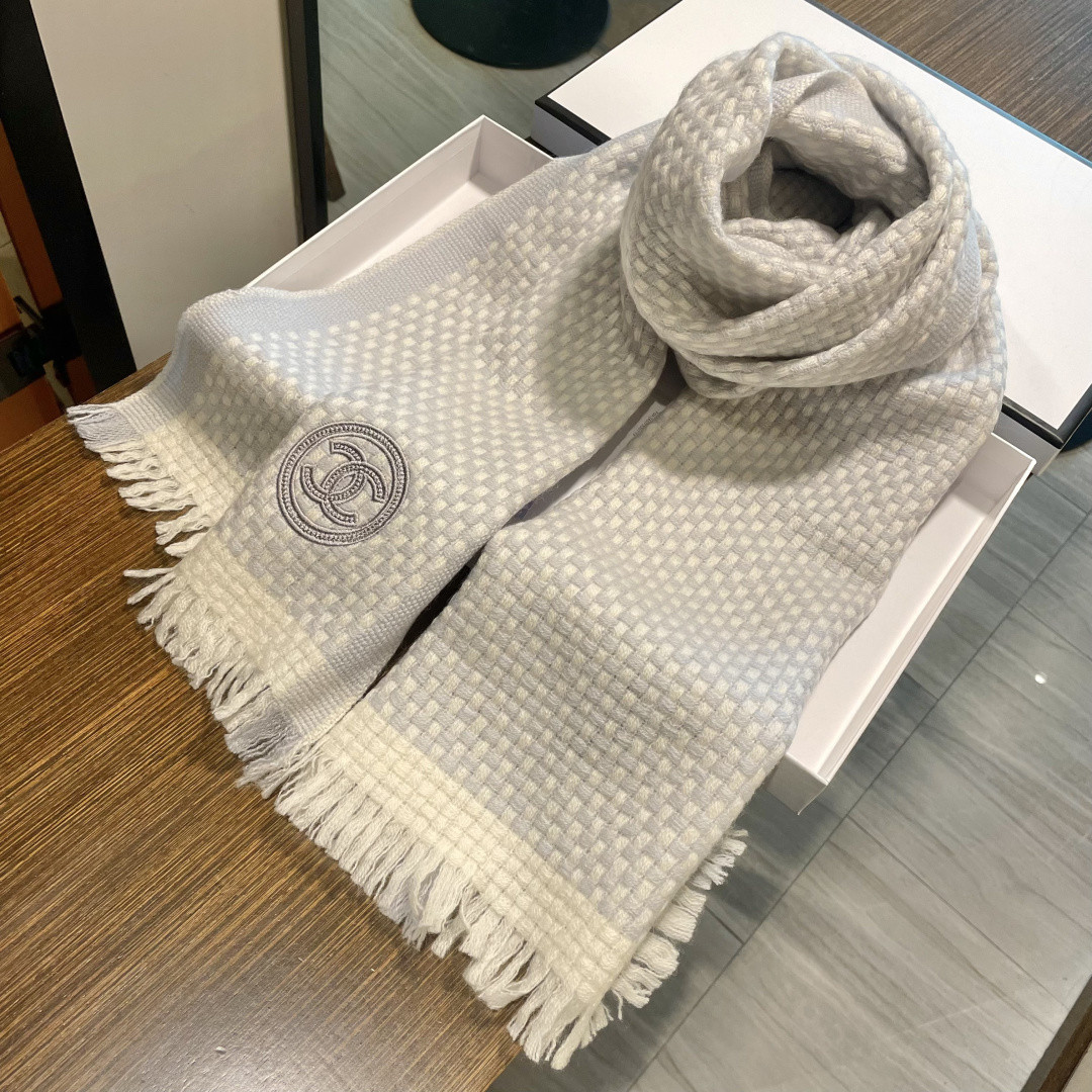 Ch*el scarf 35x200cm 100% wool