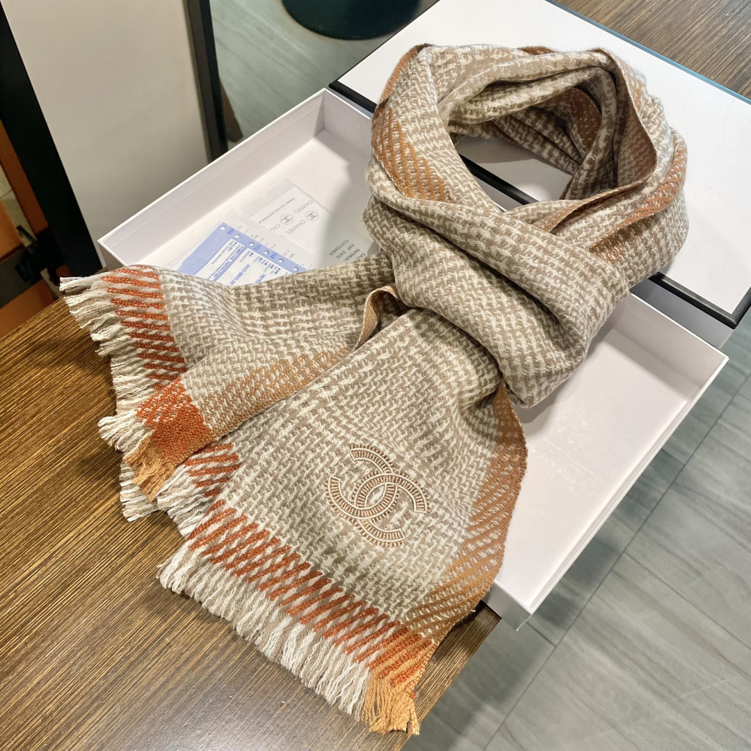 Ch*el scarf 38x200cm 100% wool