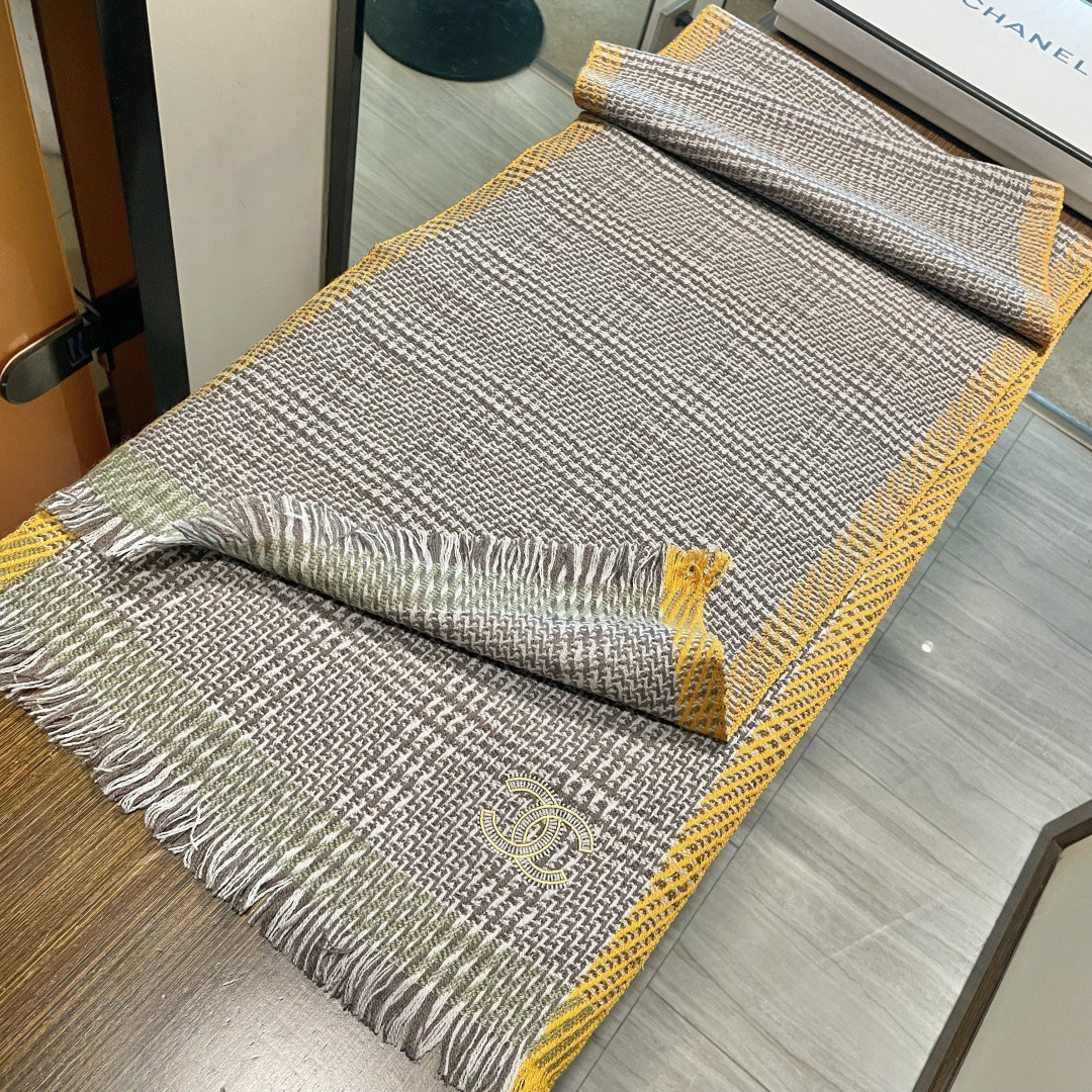 Ch*el scarf 38x200cm 100% wool
